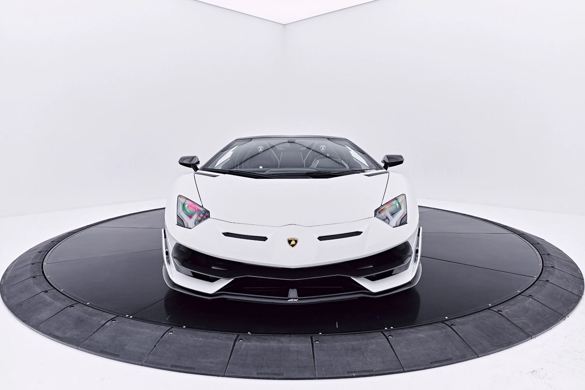 mph029_4056965955_Used_2021_Lamborghini_Aventador_SVJ_Base_1784080190_316dca69c3