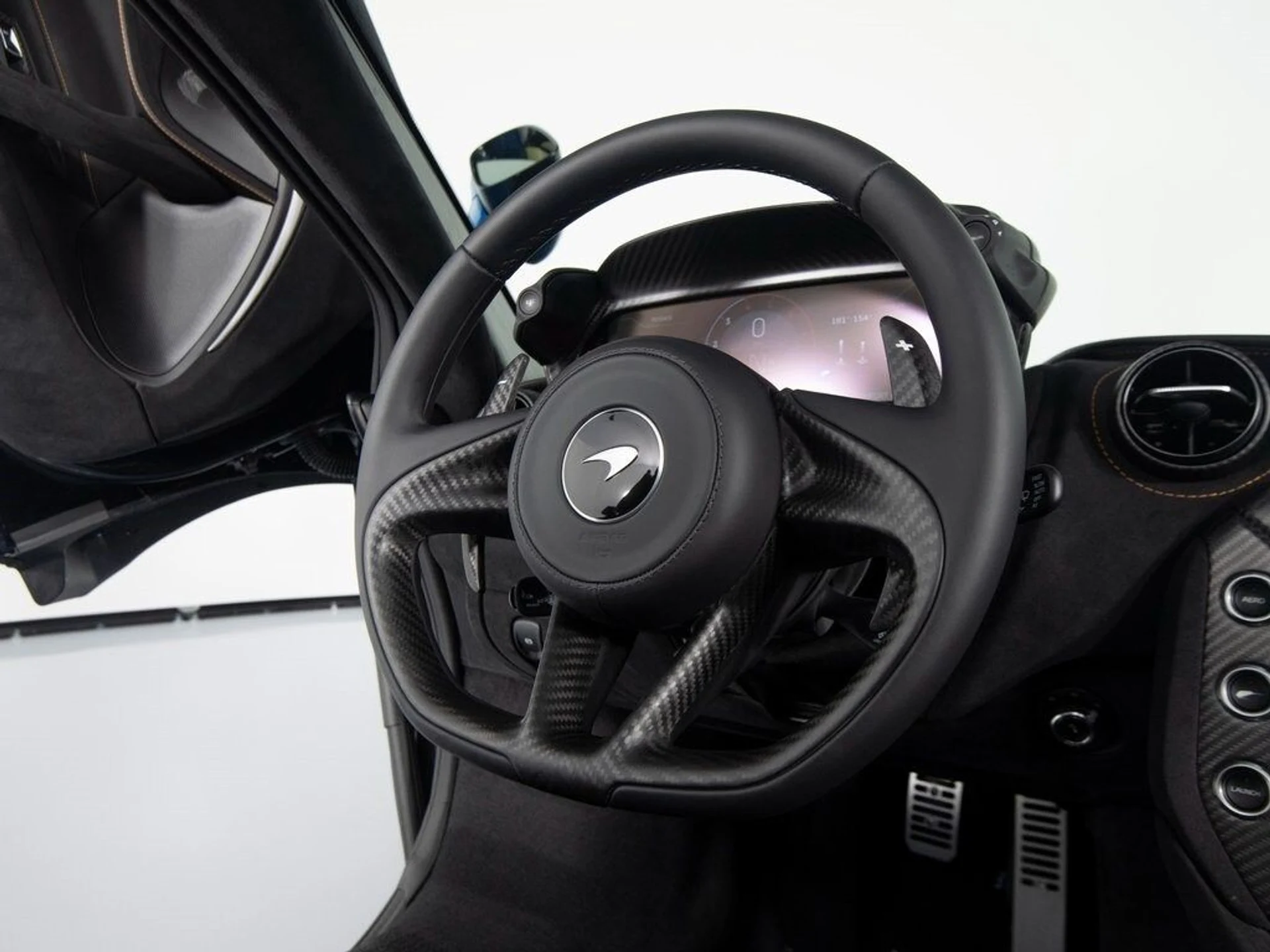 mph029_406317011_a66089b0af023c945bccd220e565e955x_00e753cad4