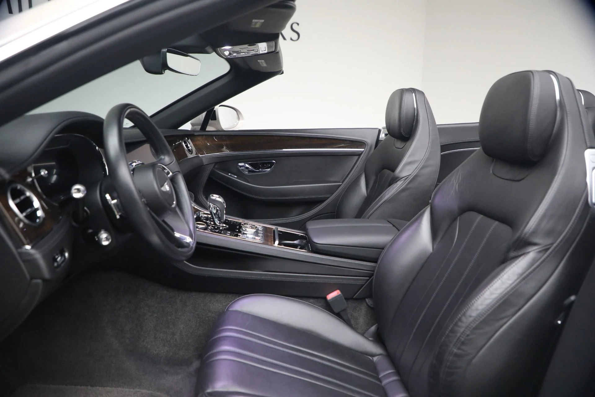 mph029_4072123705_Used_2020_Bentley_Continental_GTC_V8_1776967967_e272e0cb54