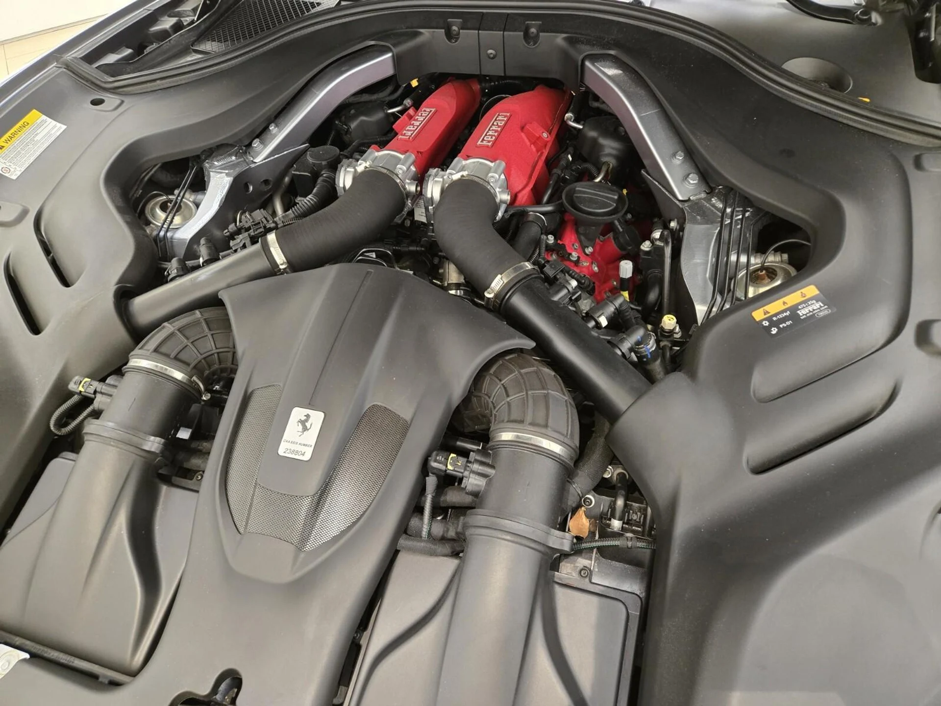 mph029_4089575526_Used_2019_Ferrari_Portofino_1762588087_3255da55bb