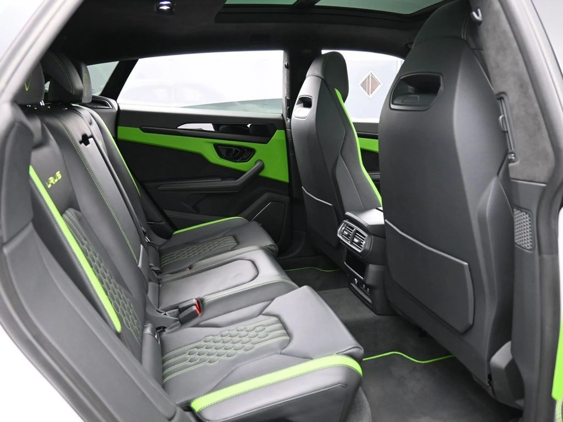 mph029_4096108425_image_29_10b0d1e4fb