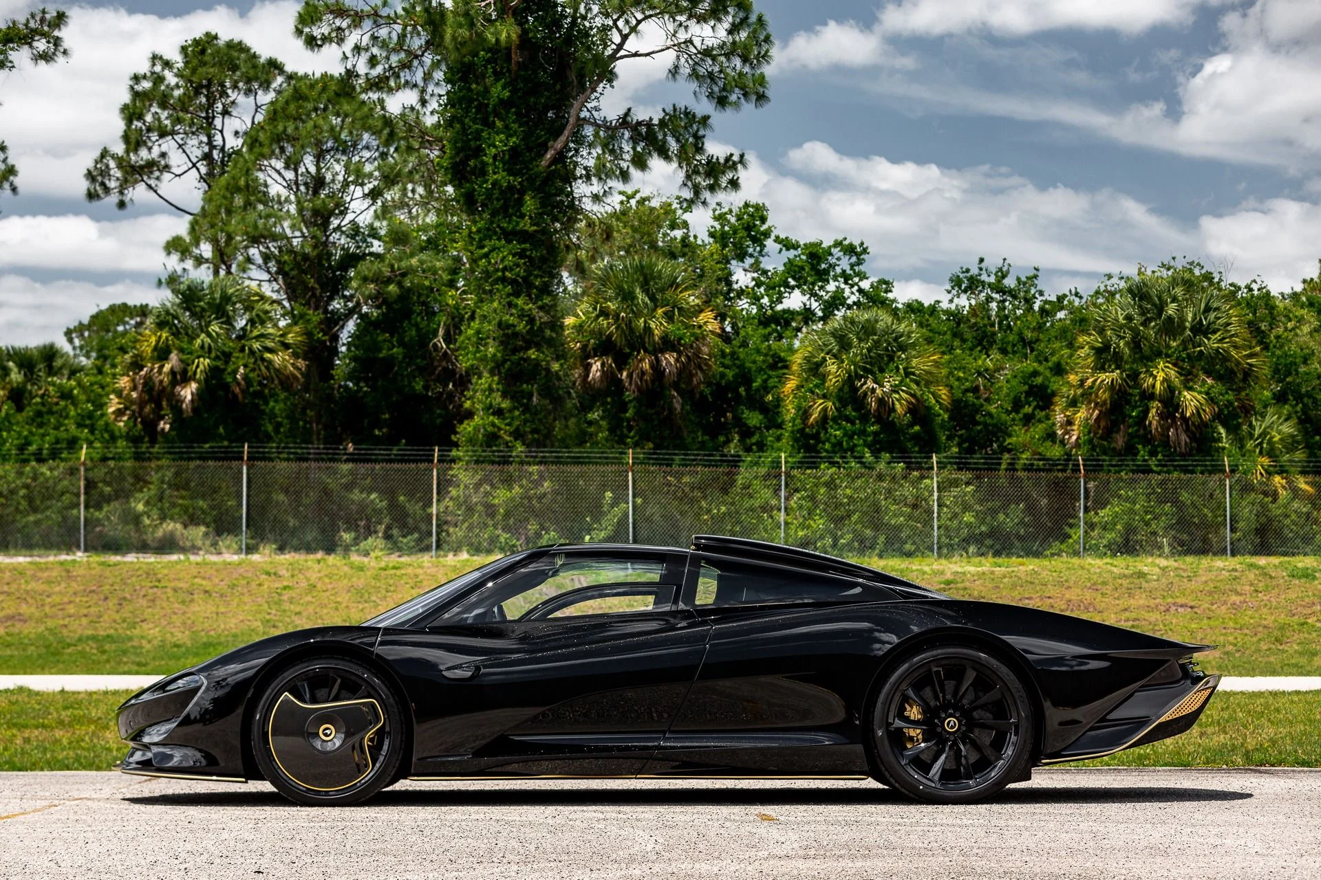 mph029_4097163479_251_p30_l_2a0fb9c4e9