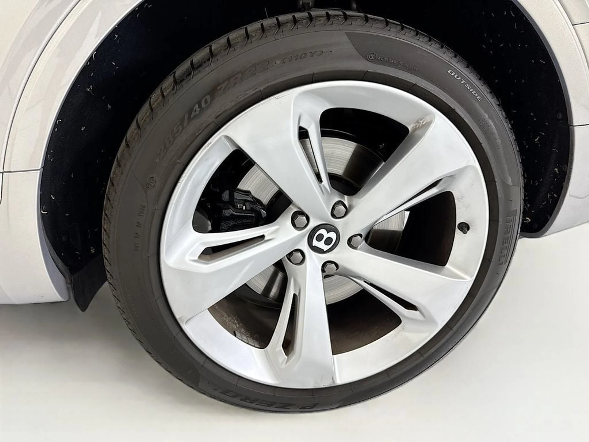 mph029_4102255682_used_2018_bentley_bentayga_8119_23013239_30_1024_80781942f8