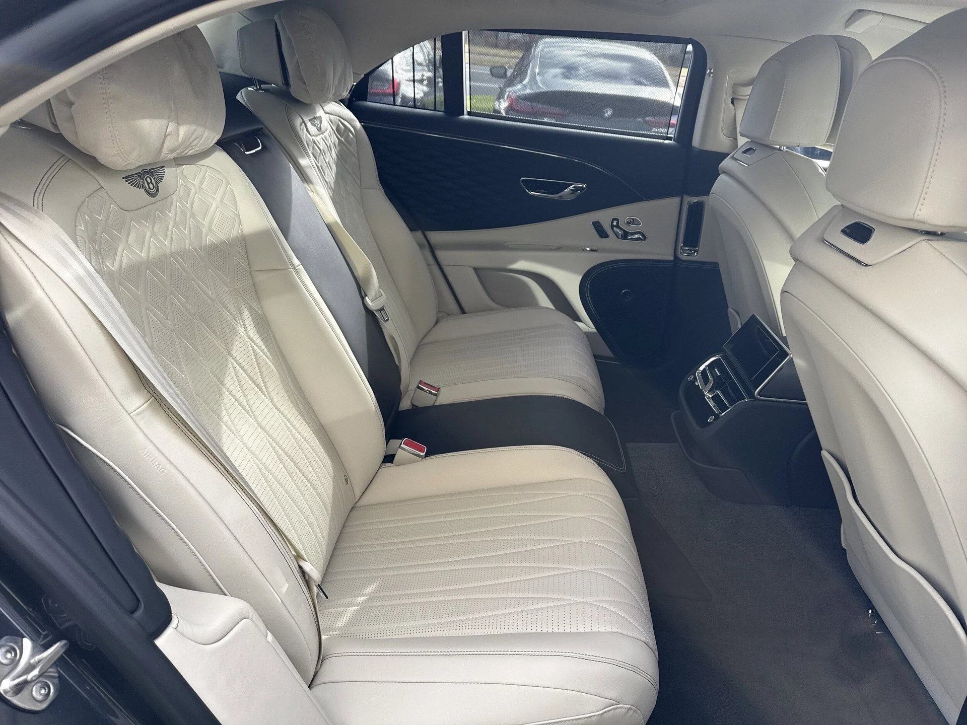 mph029_4104075480_807a66978f7509de781fa625d4e84f4ex_74deb75928