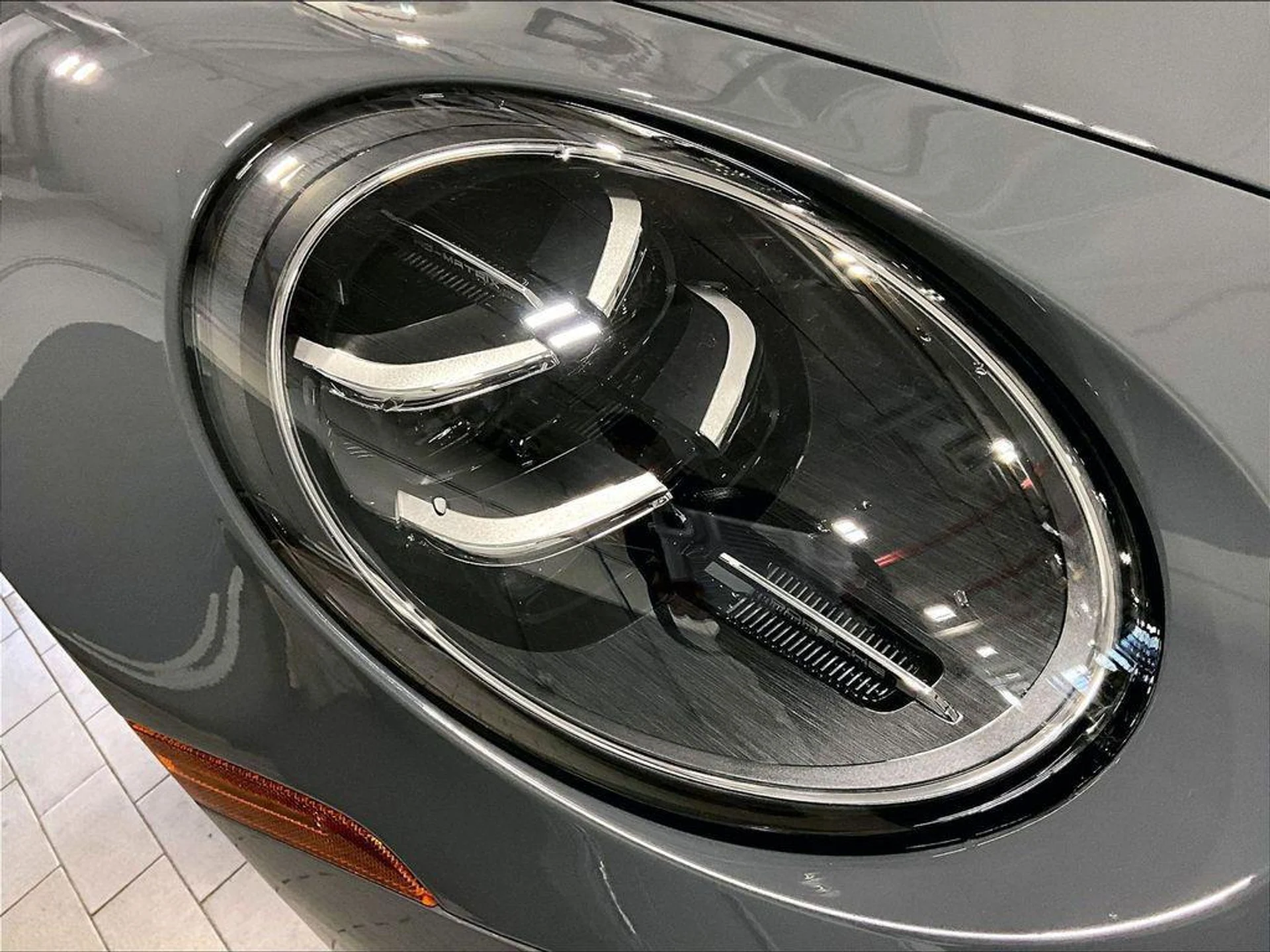 mph029_4107463179_3_ZI_Dsxt9k_Z_Si_Pegm_L9_Ee_Bb_U56_RA_eb8a57c1af