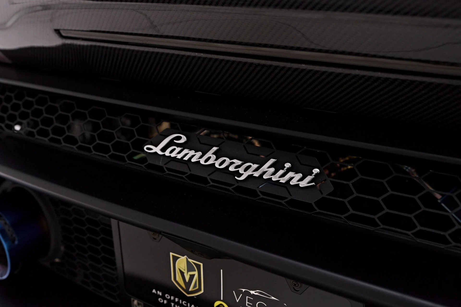 mph029_4107779727_Used_2020_Lamborghini_Huracan_EVO_Base_1755655890_a7fa861aa4