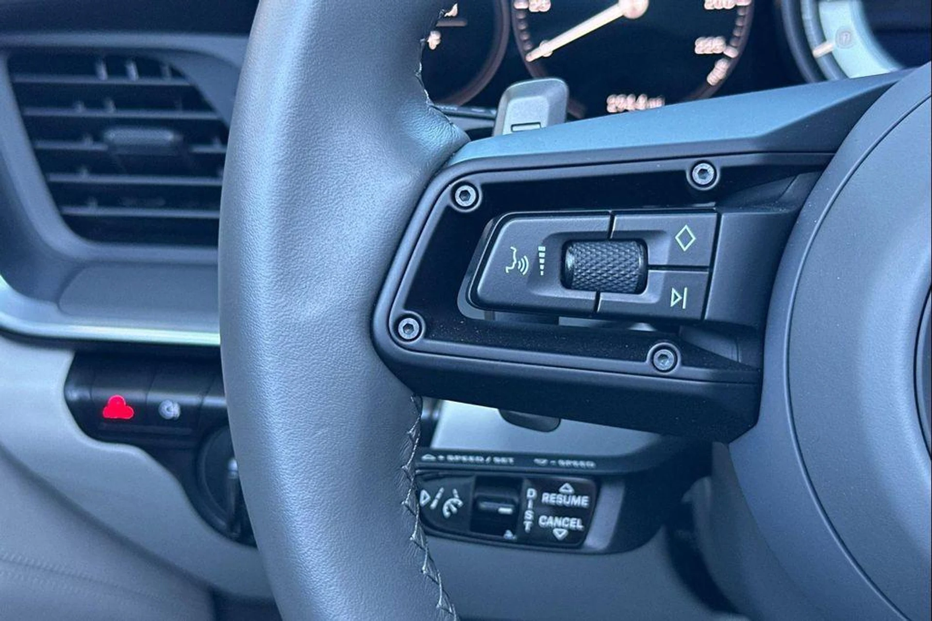 mph029_4112210039_Ki5h45vwhr_UN_9x5n9xs_S06_Ejn_L8_62f98a2db9