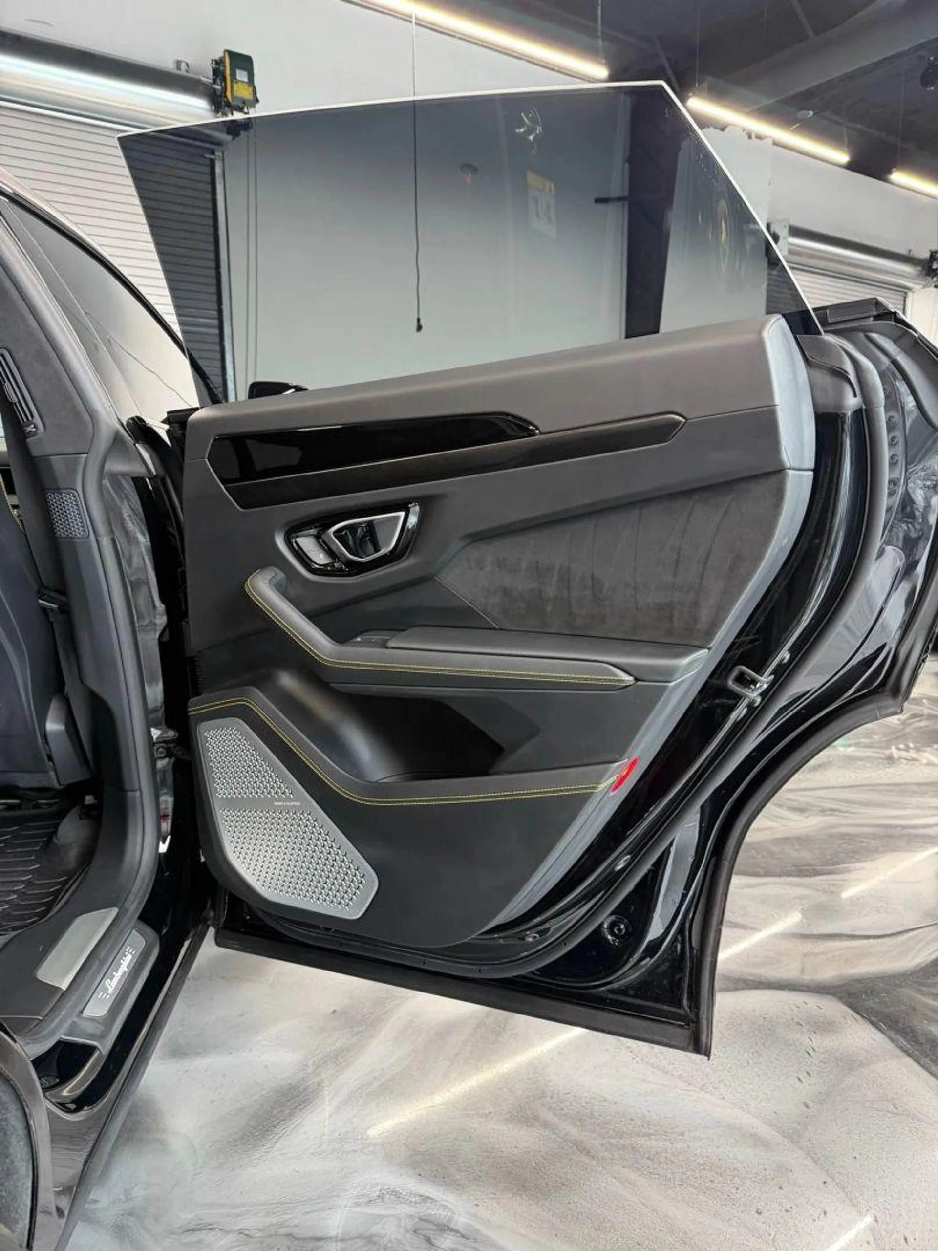 mph029_4120051100_Used_2022_Lamborghini_Urus_Sport_Utility_4_D_1784762928_6be90ad54a