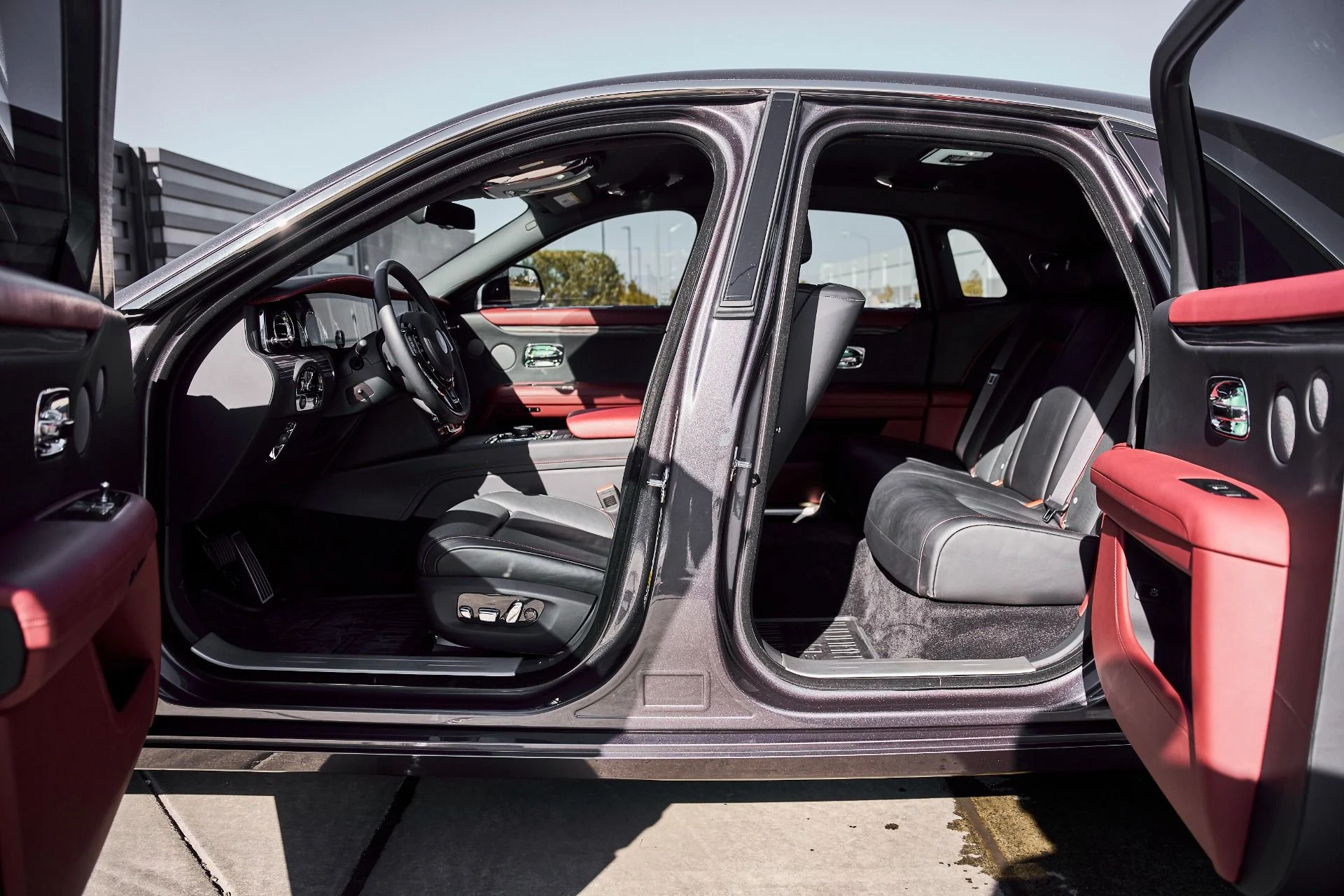 mph029_4125663670_Used_2023_Rolls_Royce_Ghost_1770699536_4b2b4a85fc