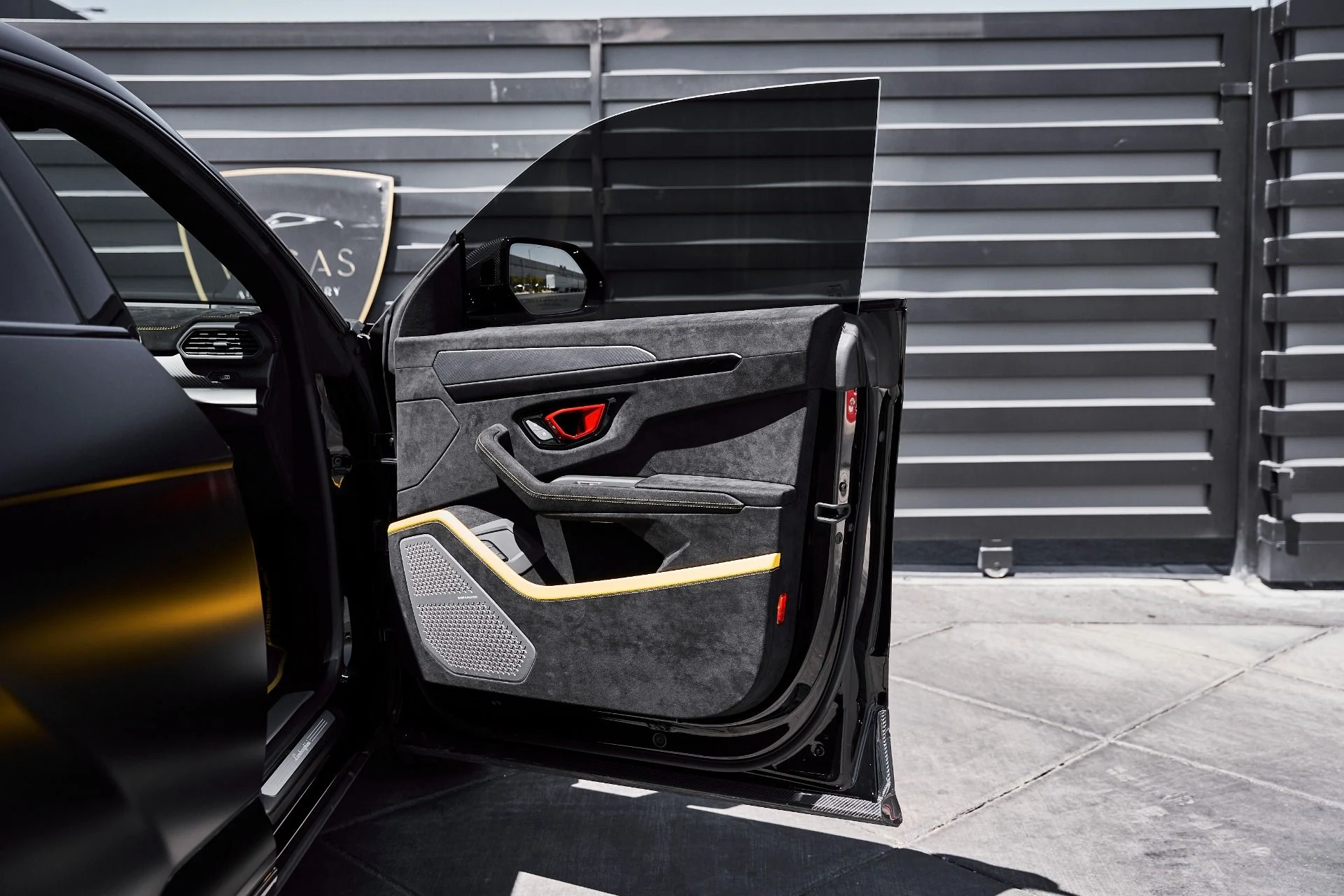 mph029_4134540853_Used_2024_Lamborghini_Urus_Performante_1778116991_25a774d87b