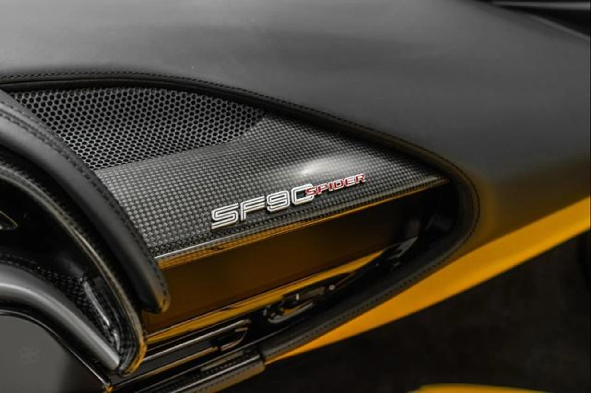 mph029_4145861331_gu7nd4t_B33h_V0djl_F0i_Op_FP_Lag_012054b6f3