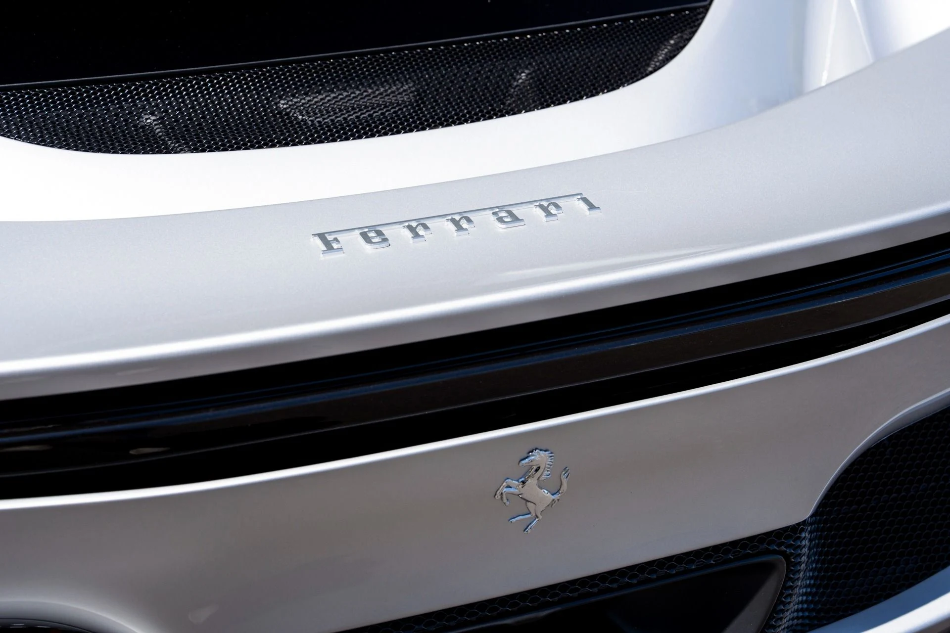 mph029_4146777421_Used_2025_Ferrari_296_GTB_1754336970_b49175cd37