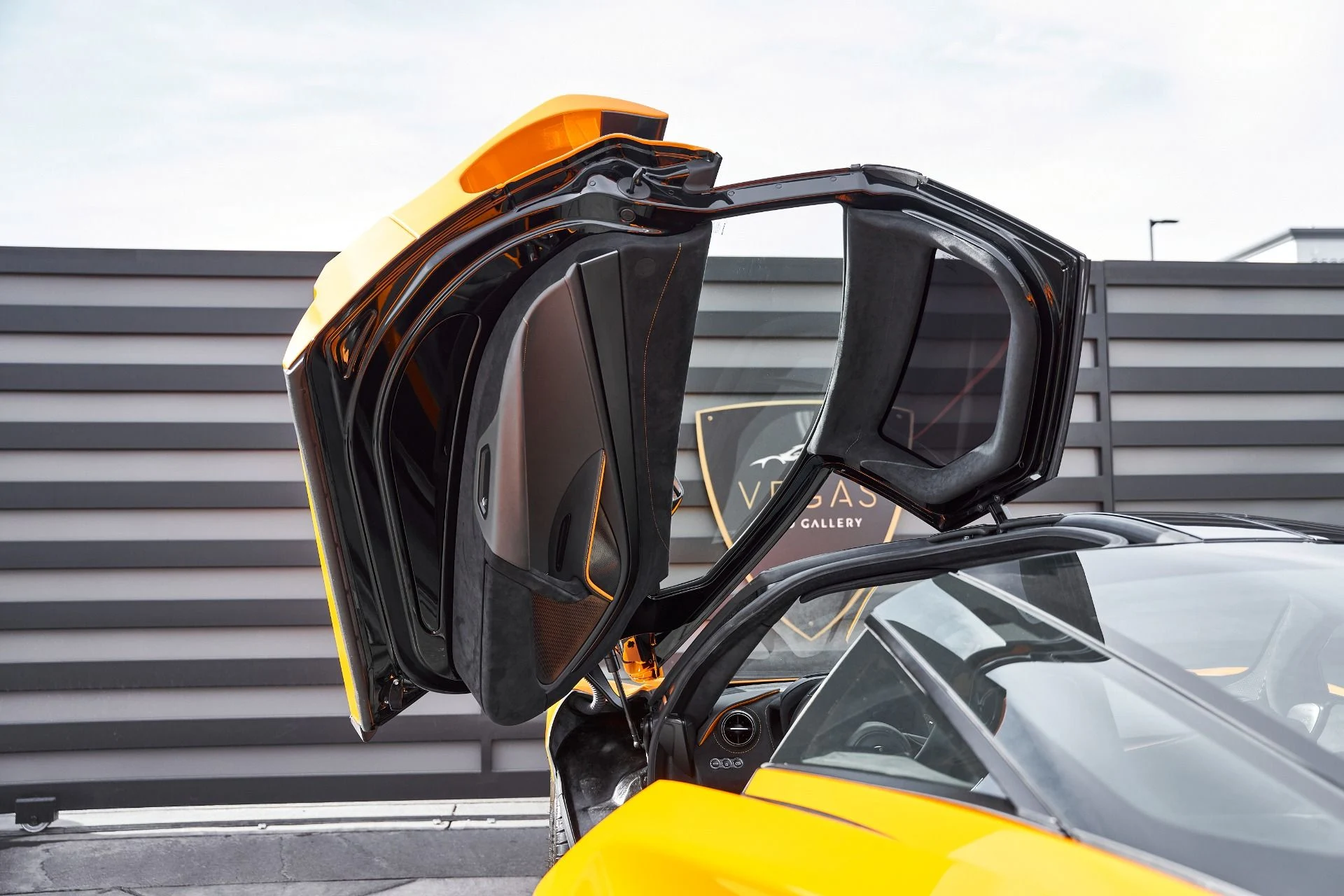 mph029_4168460927_Used_2018_Mc_Laren_720_S_Performance_1766270095_bd74c59062