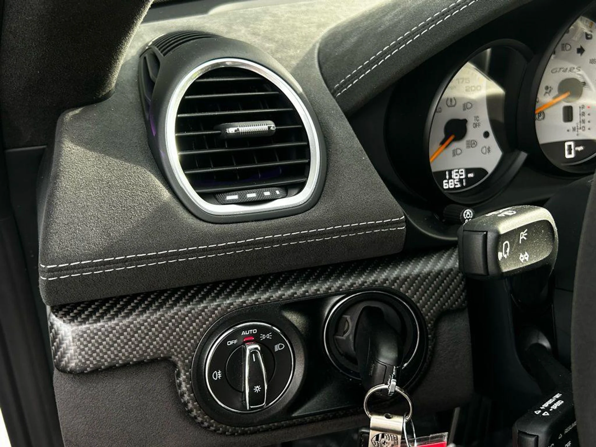 mph029_4171502154_rl3p_RP_4_Pj0jiz_IWS_6yg_I_Olf_Xu0_U_5049d184a0