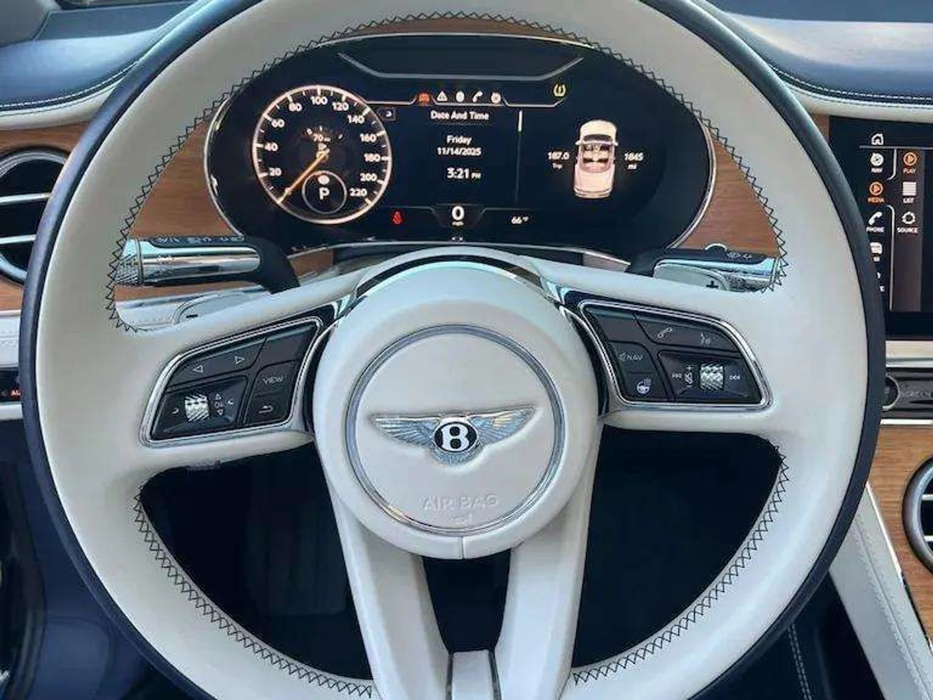 mph029_4172628615_2aefb12f11ae7d33eb95bdb3d8653524x_2c3fdc0d41