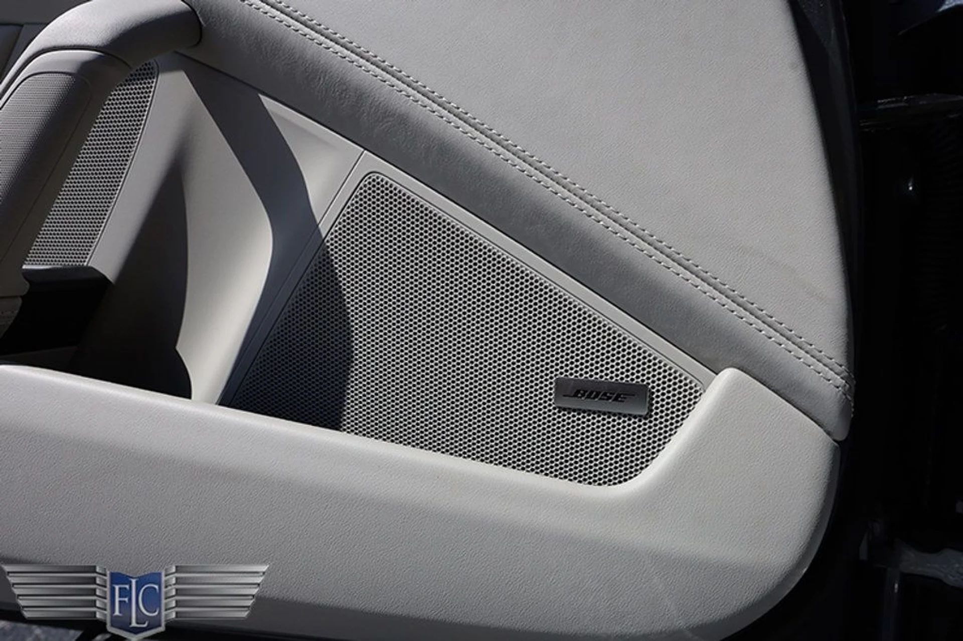 mph029_4181925196_used_2026_porsche_911_targa4s_6305_22995044_30_1024_f561b7edcc