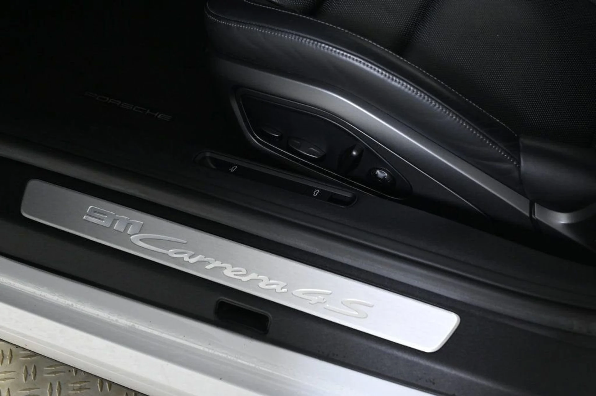 mph029_4187771161_3b30eb76b77946cc97805740d763371e_01a49c6154