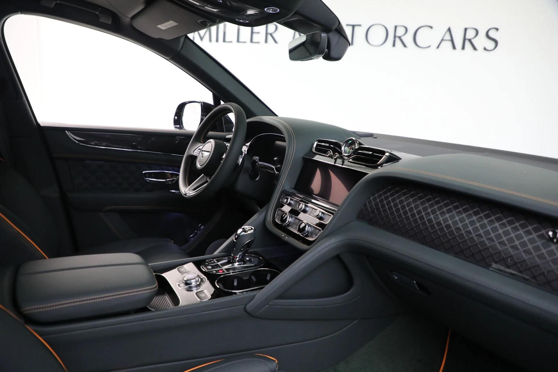 mph029_4194388451_New_2025_Bentley_Bentayga_S_Black_Edition_9f83e0e2fe