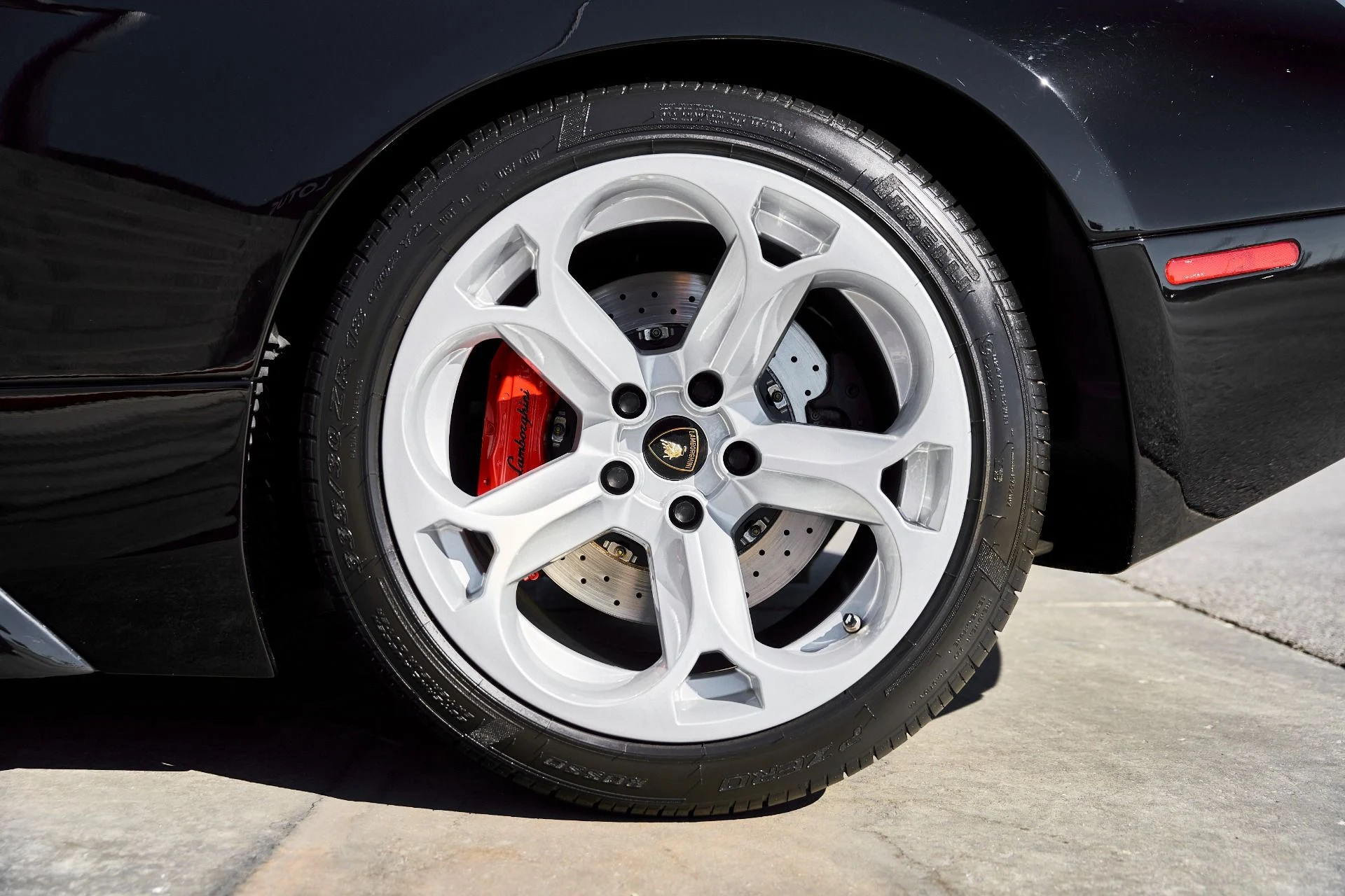 mph029_4208221794_Used_2006_Lamborghini_Murcielago_Base_1773347247_695eca3433