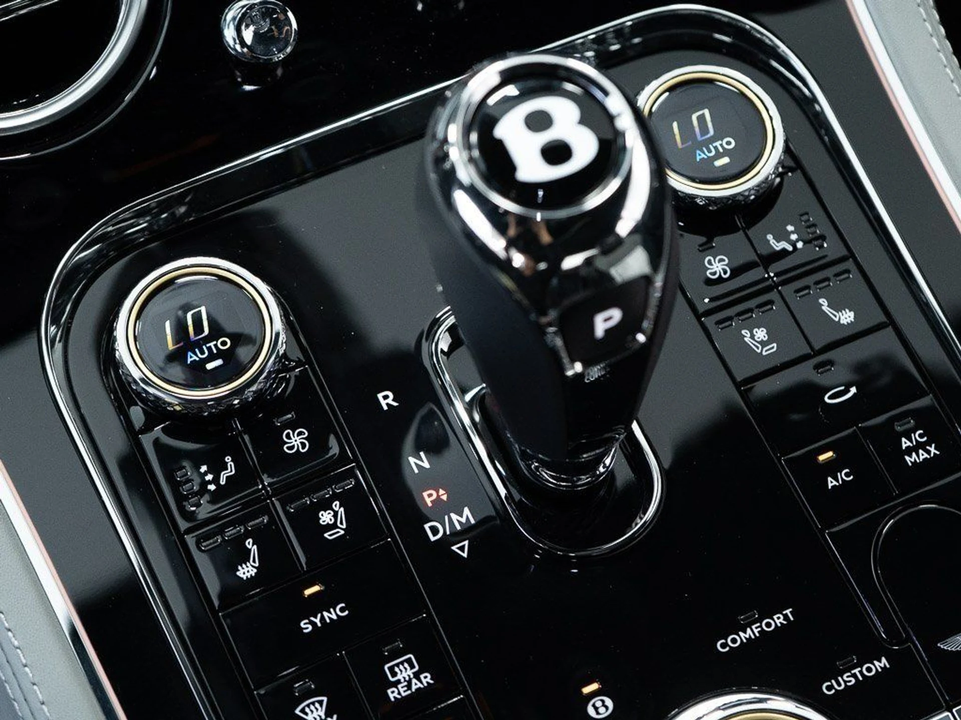 mph029_4224826032_034160da0f60183452fe12b56db3f25a_6326bad8d7