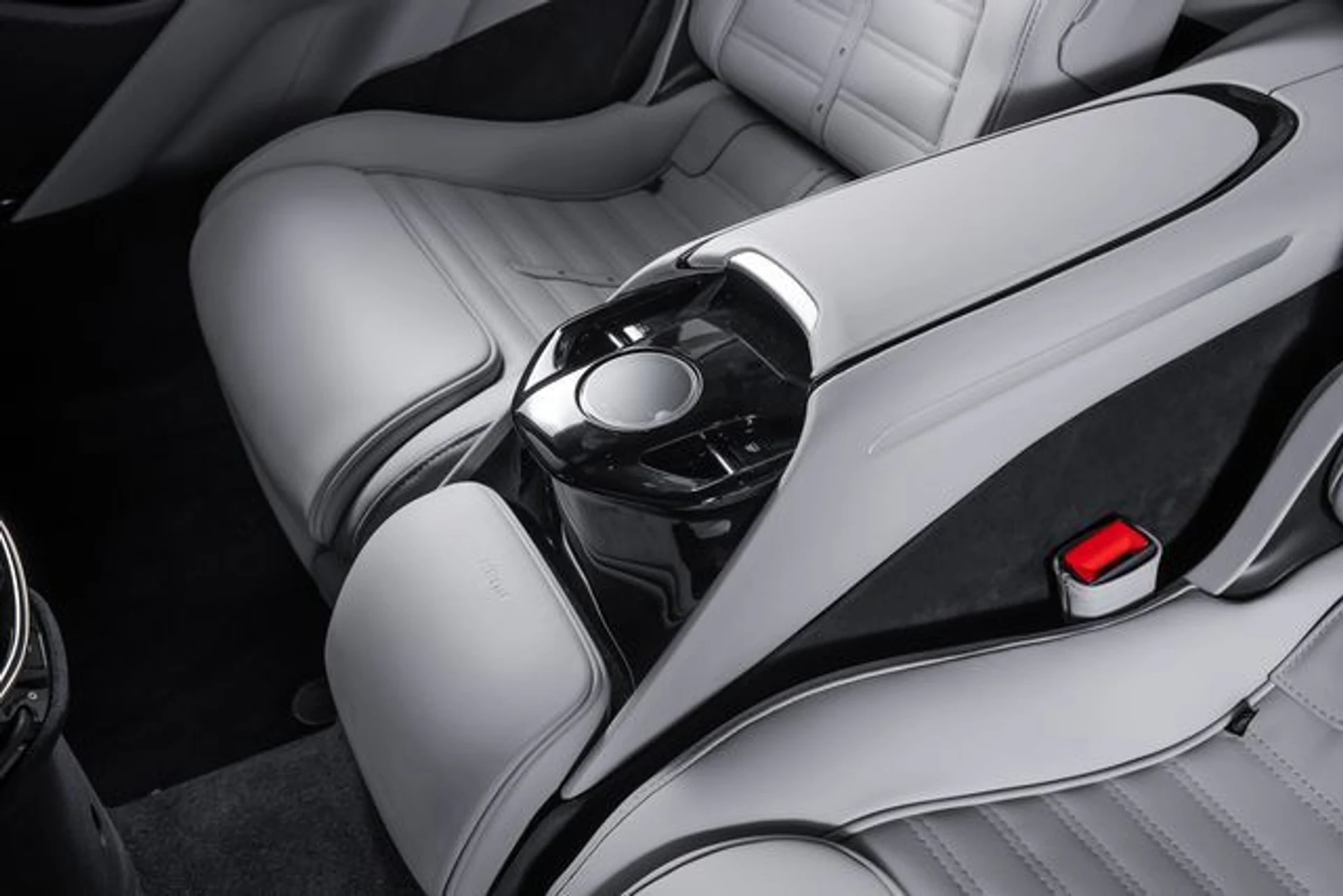 mph029_4233500262_6a5fa6533f68e3a21145b268c6dd173ax_b60dca3808