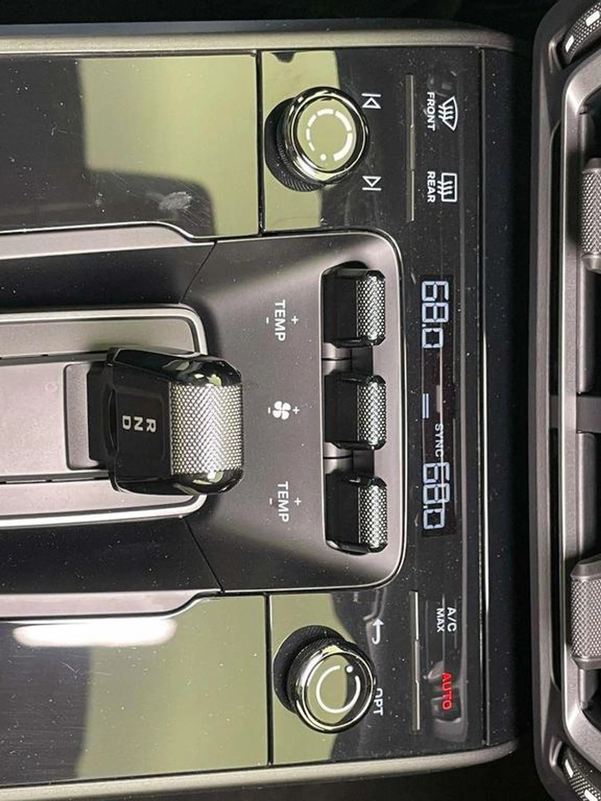 mph029_4239208438_y_XB_0_ETKG_1_Ls_Rx_K5_Cx_M9_Pn_NEOI_Vs_e45c5faea1