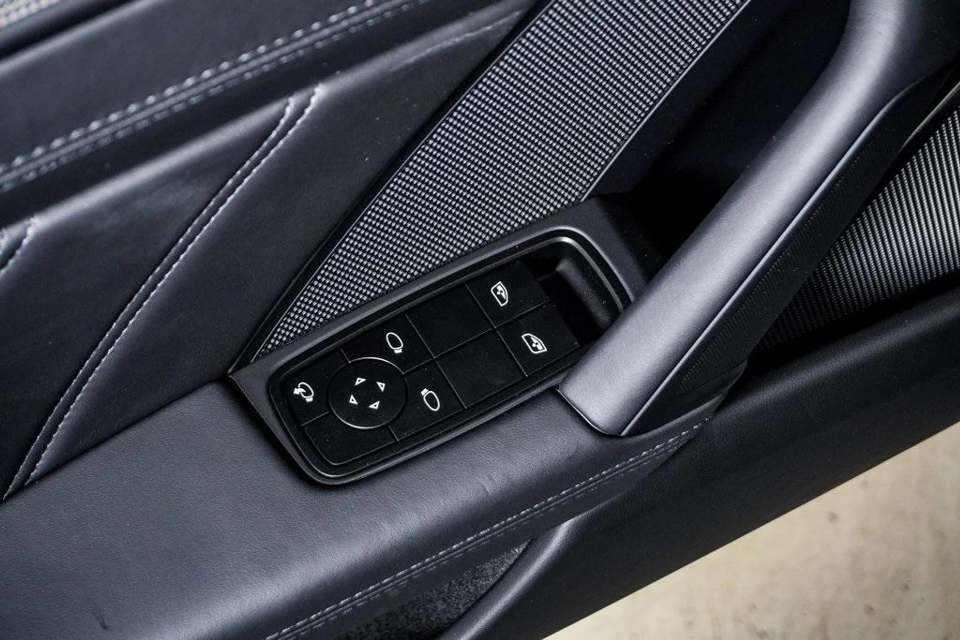 mph029_4255498027_Yt253_Yb71_Wcn49f_XTI_Sk_W_Gqjwo4_d01fc62519