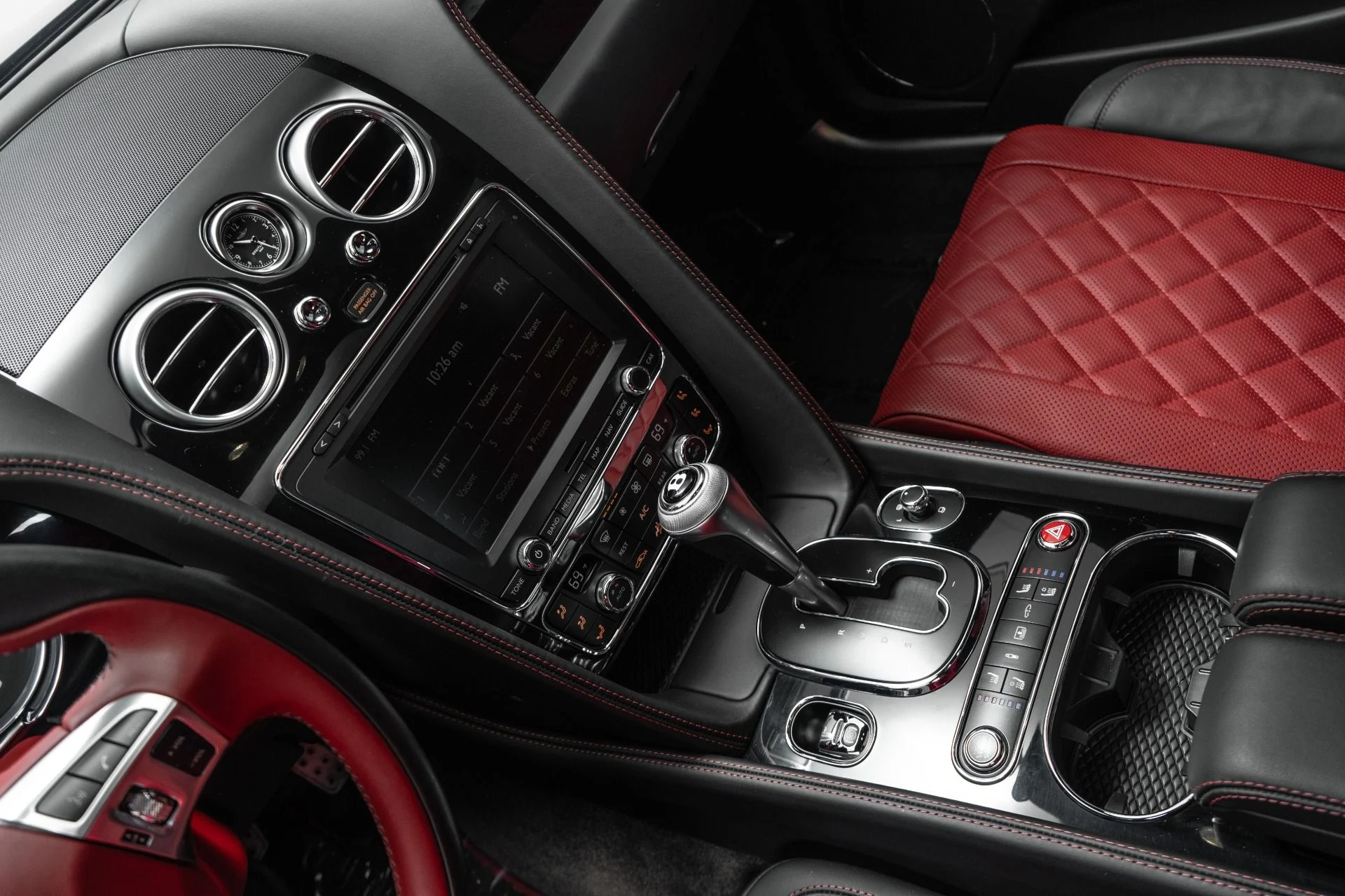 mph029_4257872961_Used_2017_Bentley_Flying_Spur_V8_S_Two_Tone_Interior_Low_Miles_521_Horsepower_1773860455_2ab8eeda2c