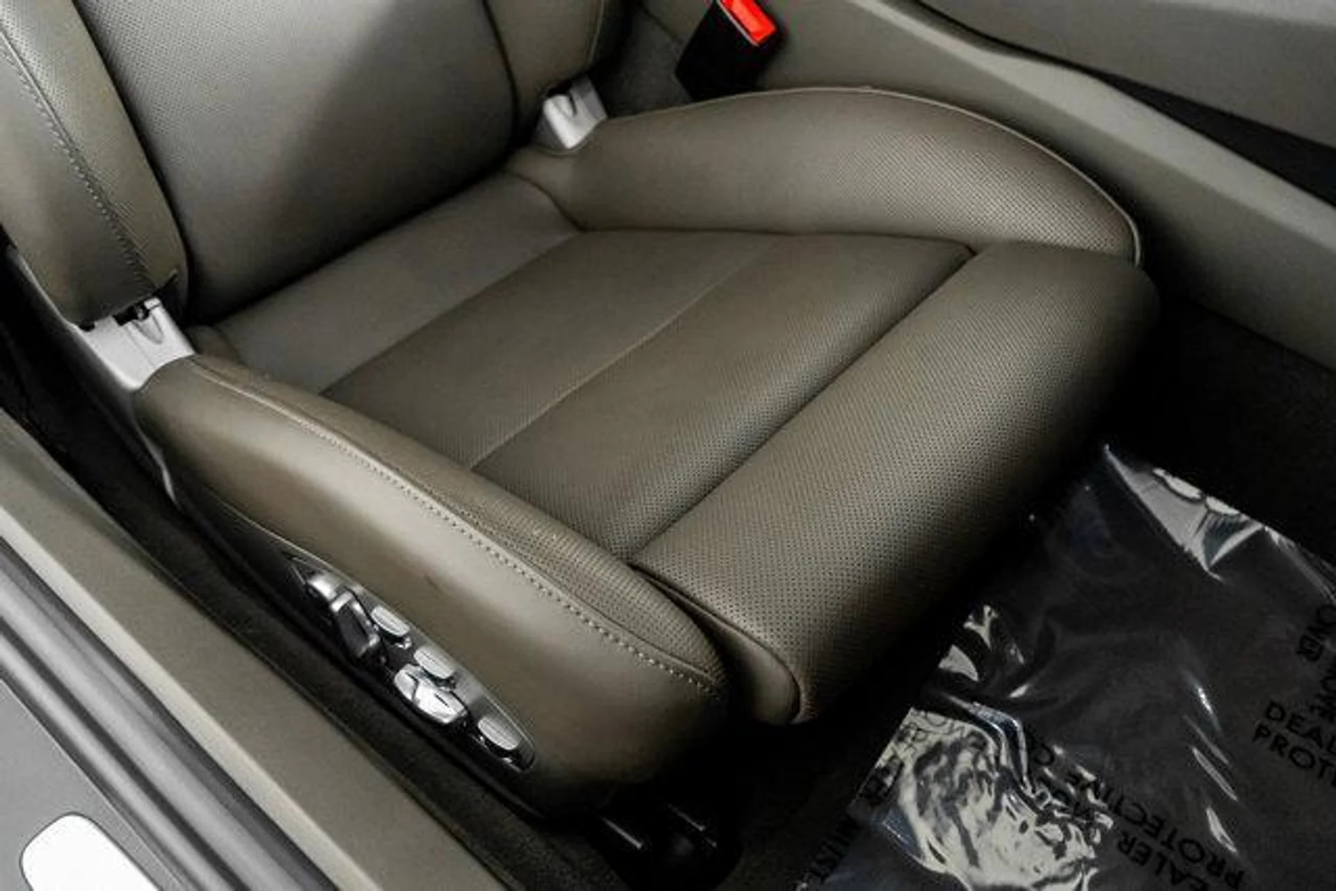 mph029_4273172892_SV_6_Ahil1xy_YQ_Atq_OS_Li_U0_L_Mm5_A0_fb07db43d5