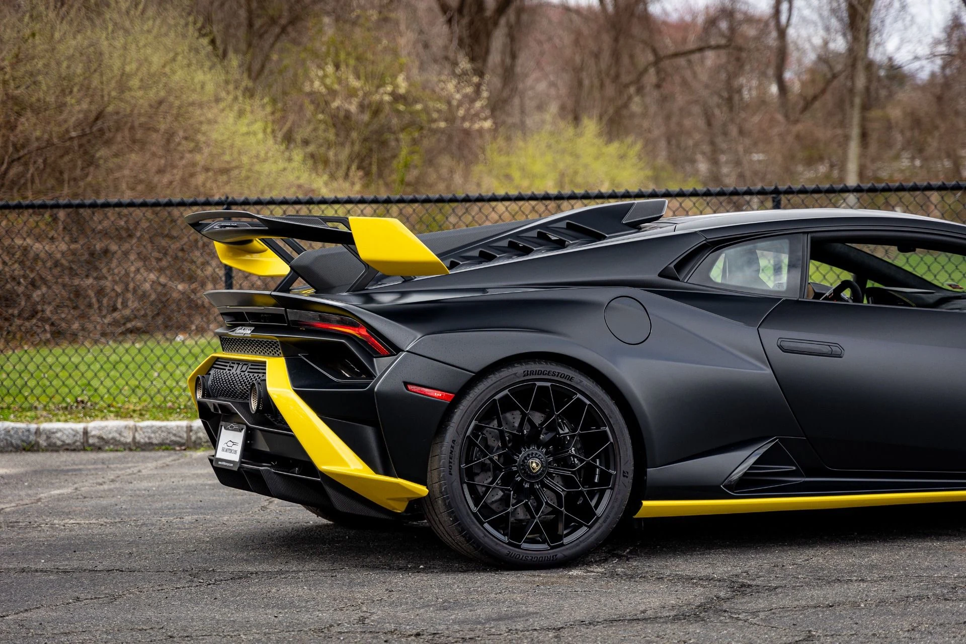 mph029_4284113909_Used_2023_Lamborghini_Huracan_STO_1724257778_7ee2bd23ff