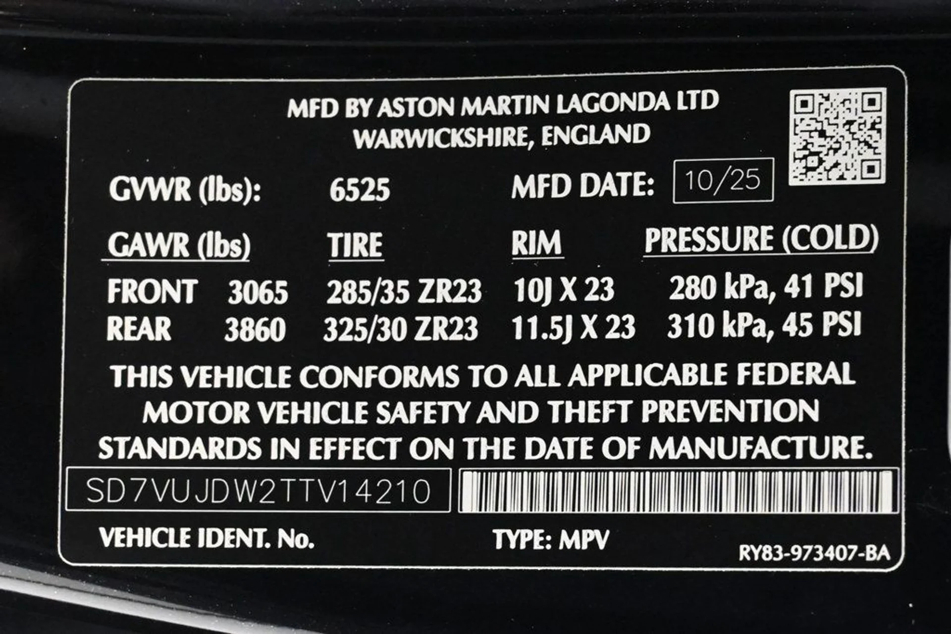 mph029_4288489787_new_2026_aston_martin_dbx_707awd_11350_22969436_29_1024_5038f0aaf3