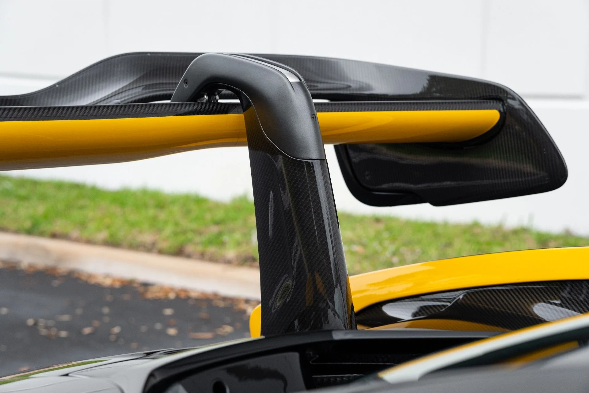 mph029_4288842978_Used_2019_Mc_Laren_Senna_1775186462_91f81df808