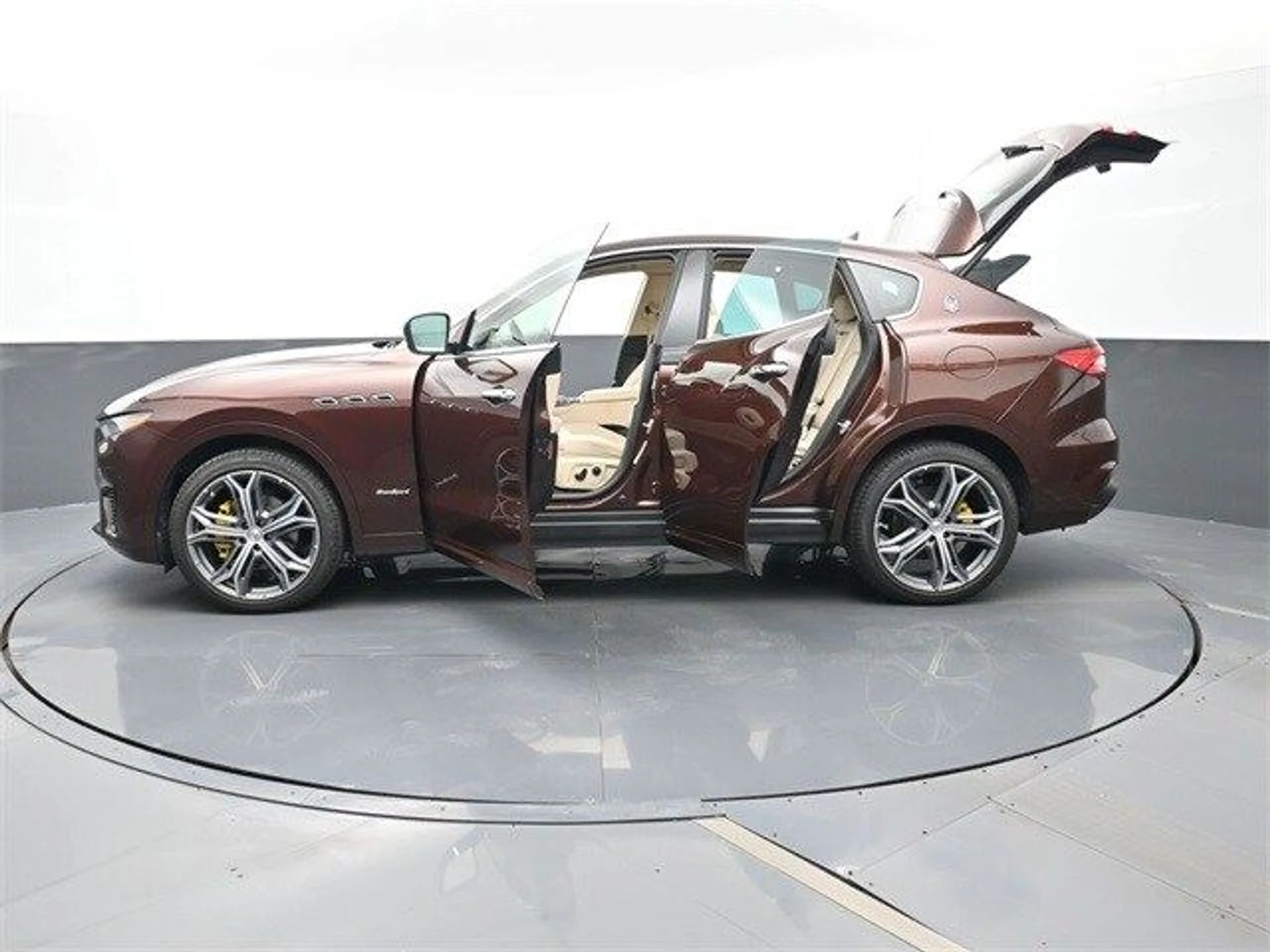 mph029_429658511_c50cf0c5f8266a431ddf4e8337b4eb3cx_cc88b72c4c