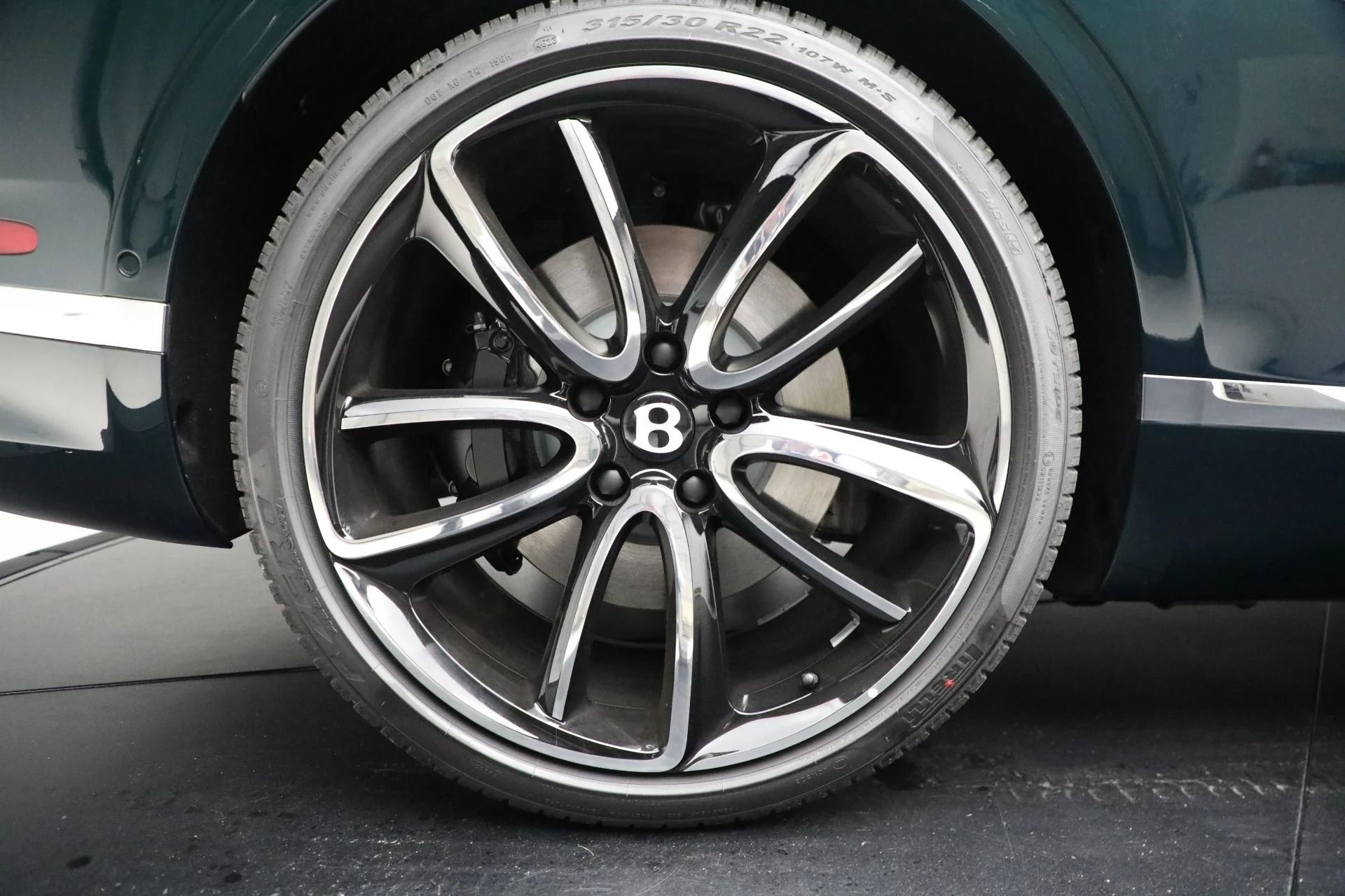 mph029_434521466_New_2024_Bentley_Continental_GTC_V8_f924e776c3
