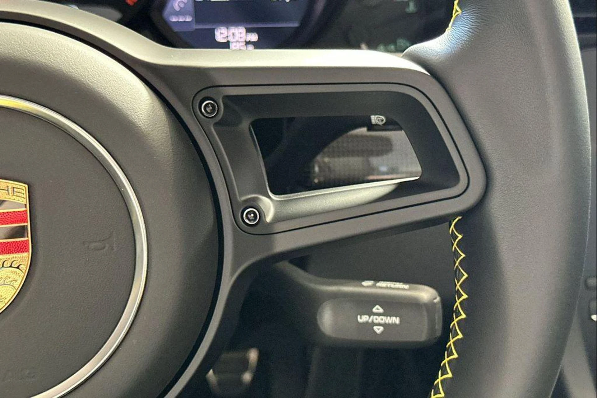 mph029_435121215_z_RKCMEM_9_Xp_Y4uh9_K8_h_NV_Hme_I9_M_586a44b026