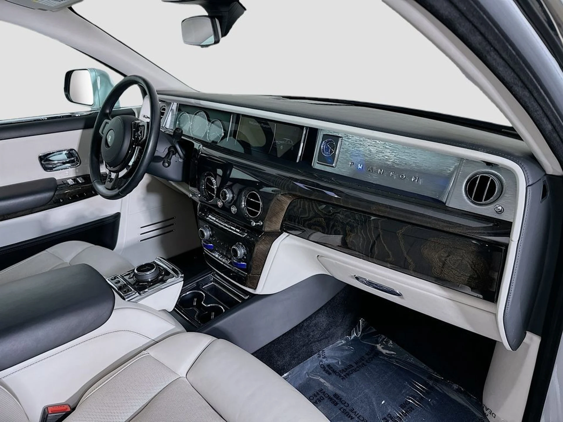 mph029_437318319_b1b0f96bdbb95ff36d195b1a9fceba6cx_1c2a8710af