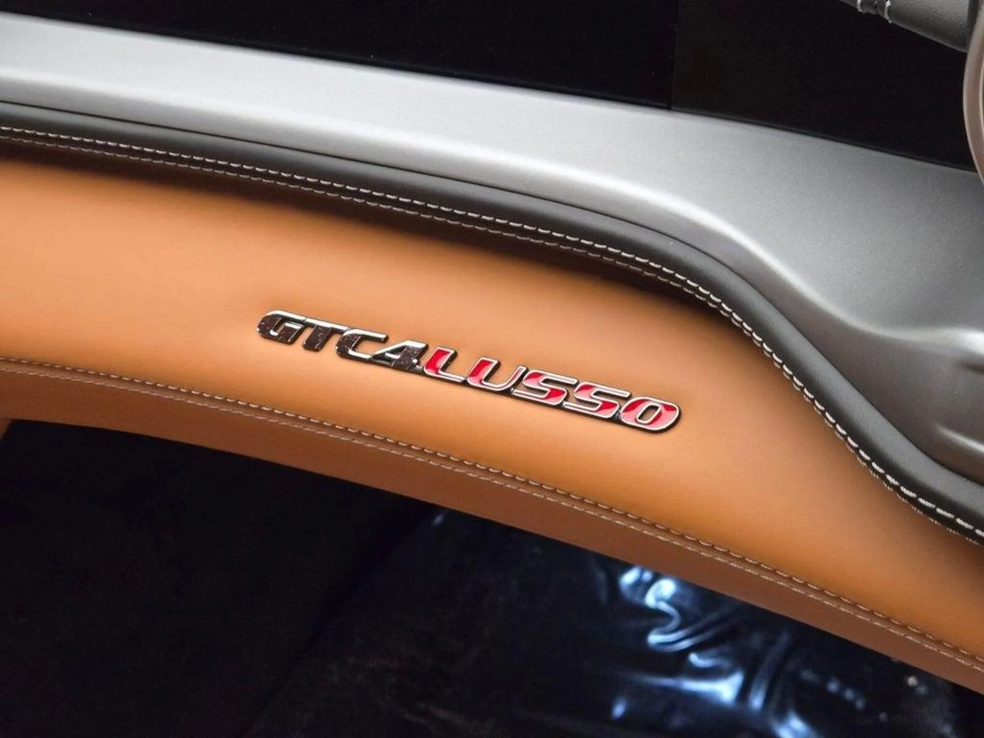 mph029_439251300_Used_2017_Ferrari_GTC_4_Lusso_V12_1783509847_a7b0629ee9