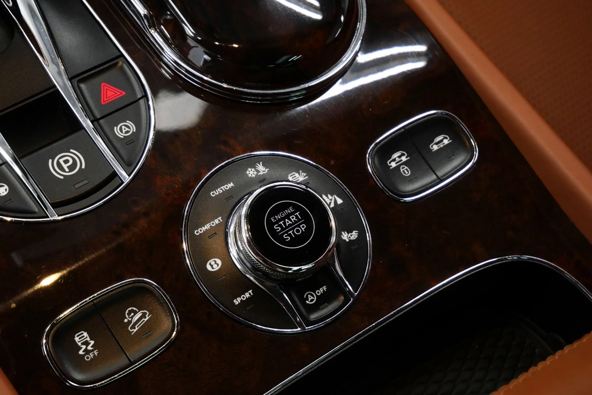 mph029_440477600_Used_2017_Bentley_Bentayga_W12_Four_Seat_Comfort_Specification_with_Rear_Console_1776956660_ea3decfb71