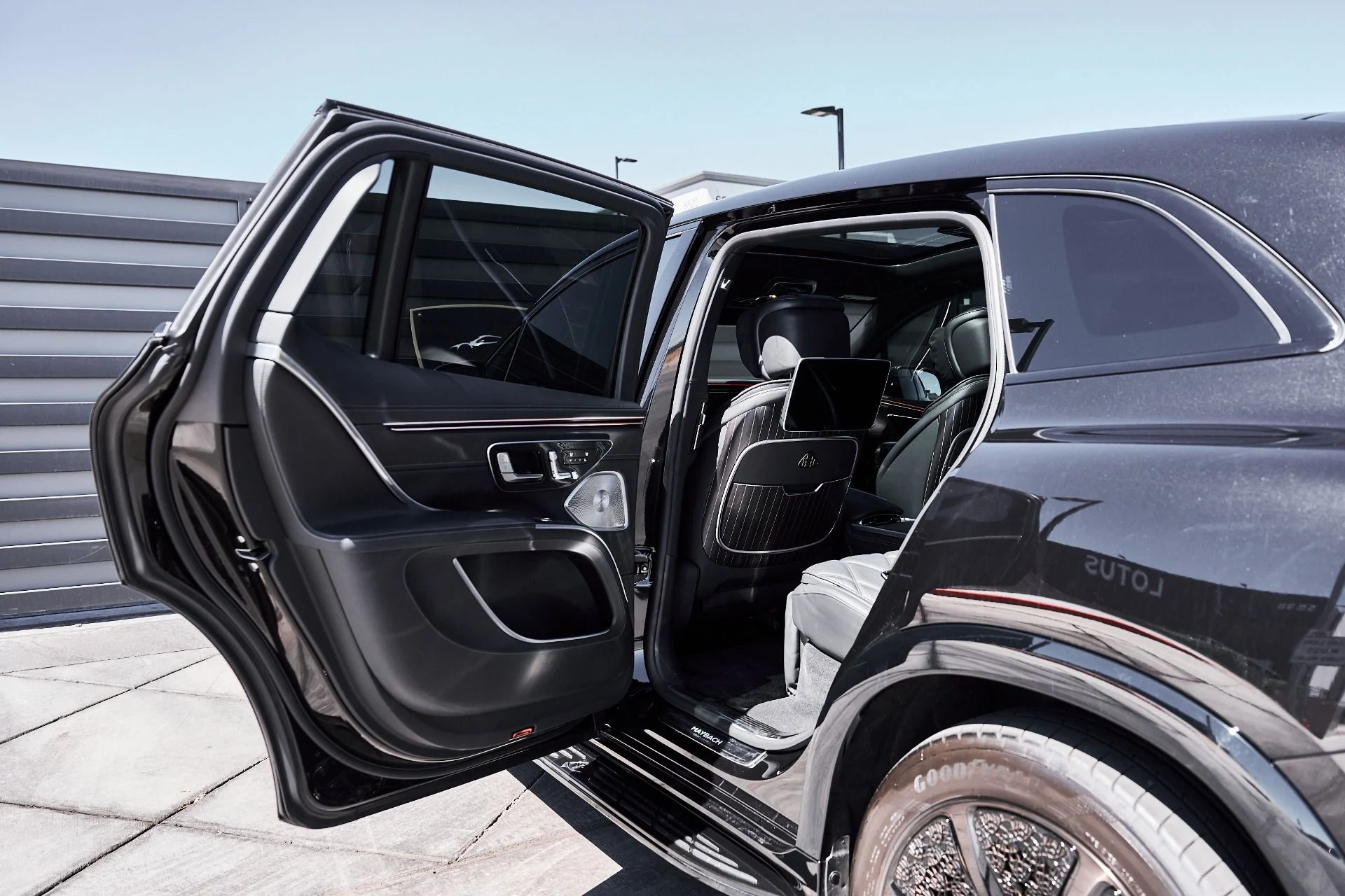 mph029_461220202_Used_2024_Mercedes_Benz_EQS_Maybach_EQS_680_1775326030_46c4a63cf0