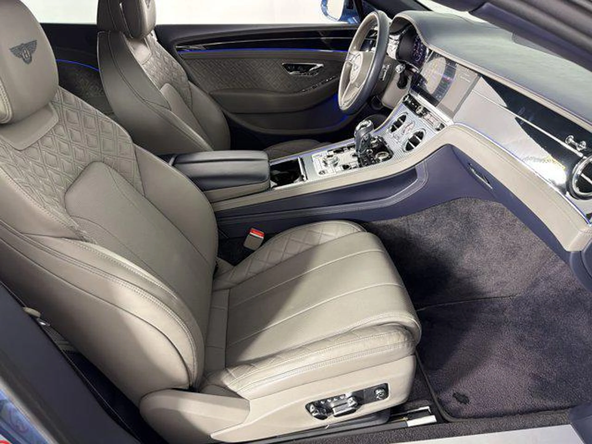 mph029_463759921_Gvy_ZC_Fesu5i_G_Tck_Rq_Ku_Tct_ZPIQ_dd7bc9e158