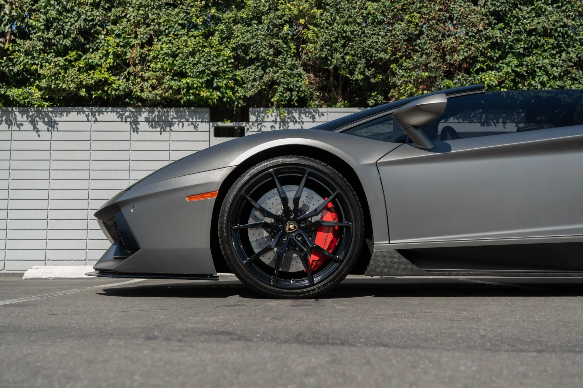 mph029_464696067_Used_2015_Lamborghini_Aventador_LP_700_4_1765325757_d01f229705