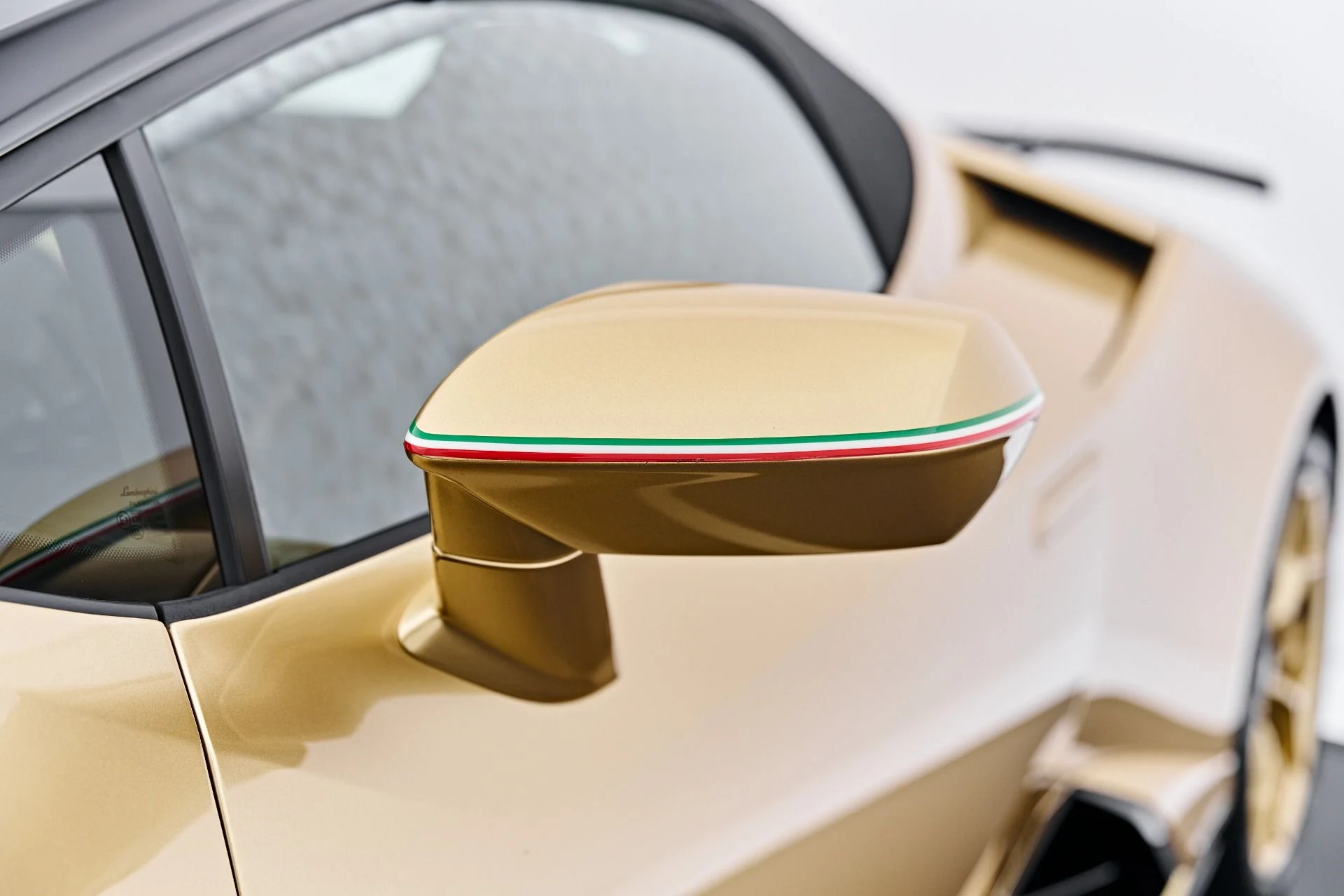 mph029_468133513_Used_2022_Lamborghini_Huracan_EVO_Base_1791315890_37a424604c