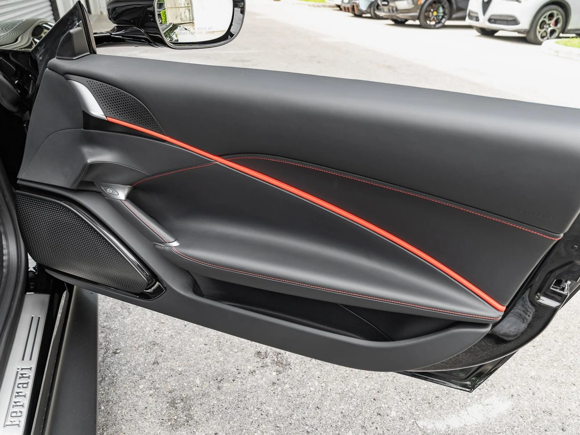 mph029_477778923_Used_2025_Ferrari_Roma_Spider_1757020215_ba63345593