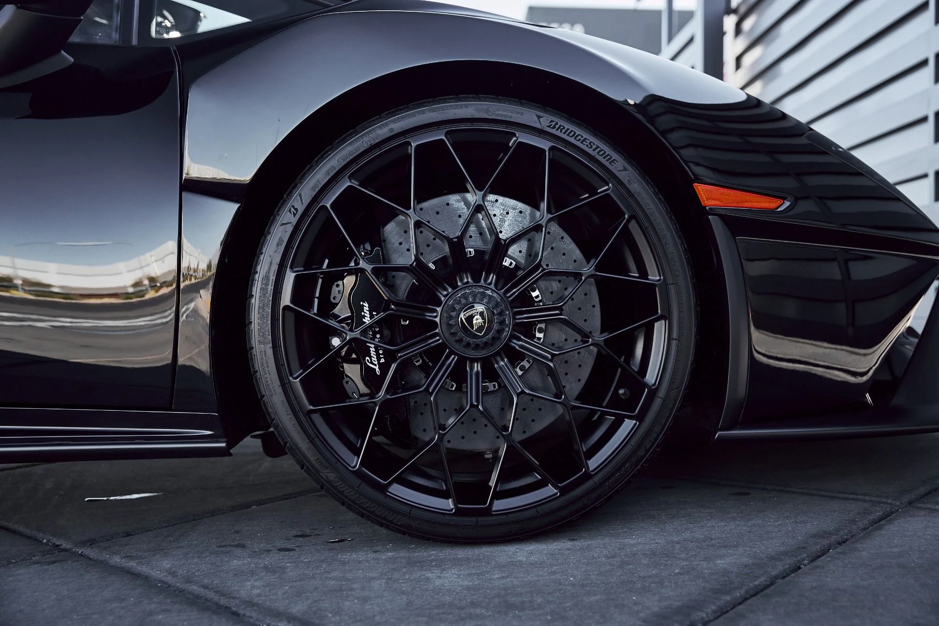 mph029_477875203_Used_2024_Lamborghini_Huracan_STO_1768271412_dc690ec617