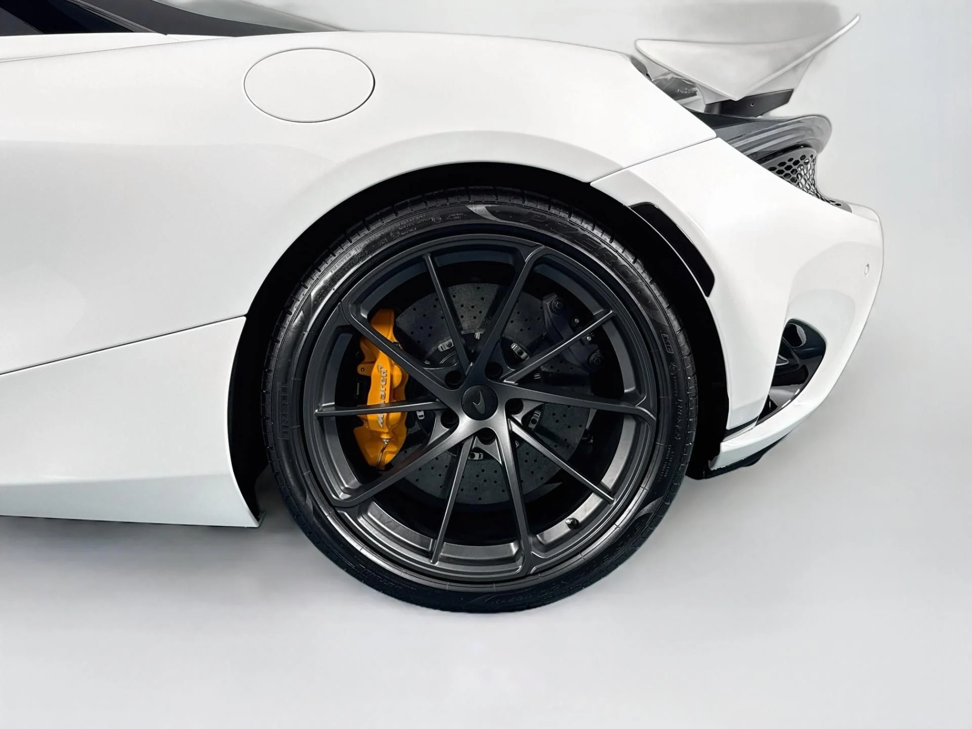 mph029_49922270_Used_2024_Mc_Laren_750_S_Spider_1788340231_c34bffabe8