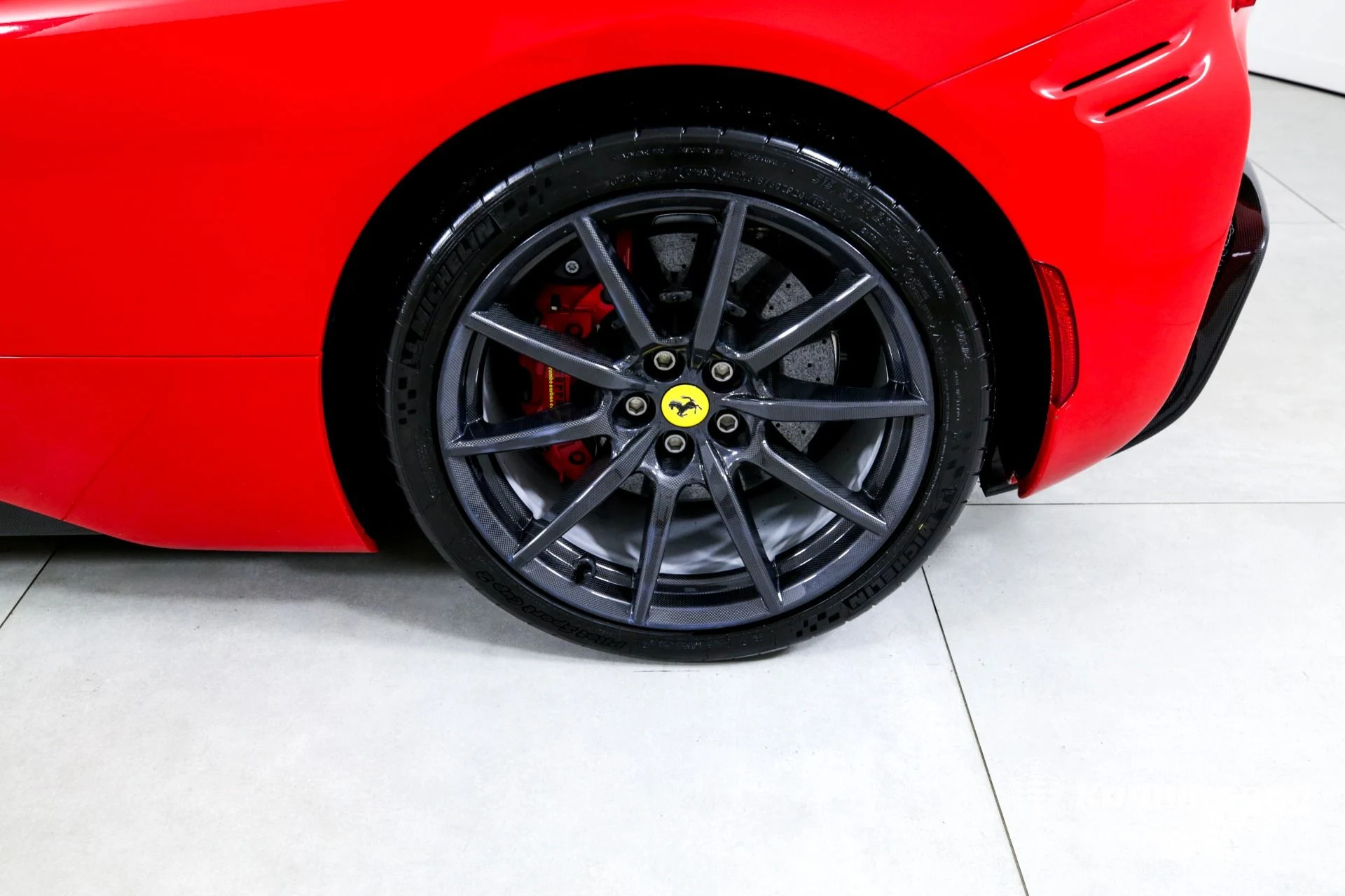 mph029_51432013_Used_2021_Ferrari_SF_90_Stradale_1745601463_efc5857f73