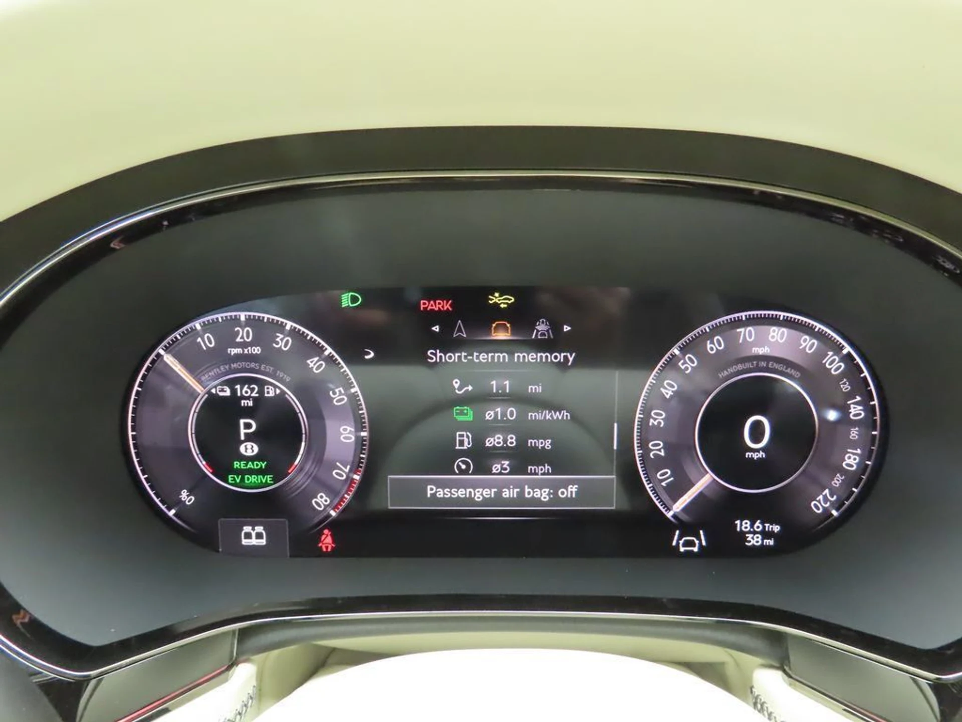 mph029_519858489_new_2026_bentley_continental_gt_8119_22937672_30_1024_16e37f936d