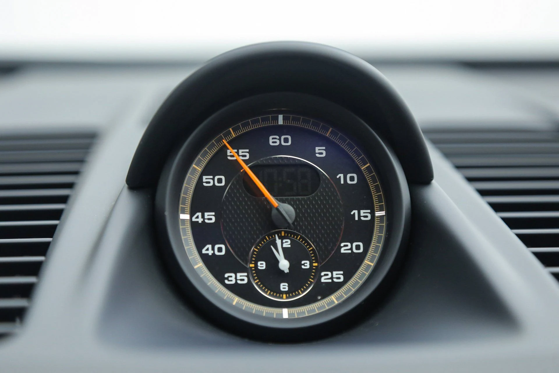 mph029_52063789_9acb317f243f8690a2e0f97b68b808d8_b08b7f4084