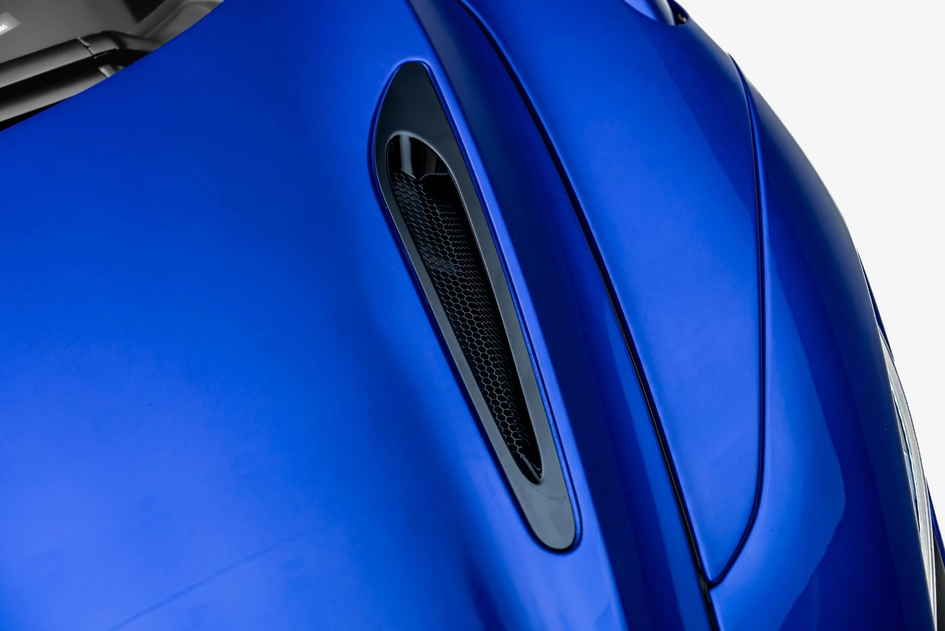 mph029_536024885_Used_2024_Mc_Laren_750_S_Spider_1784766273_57f1b730bc