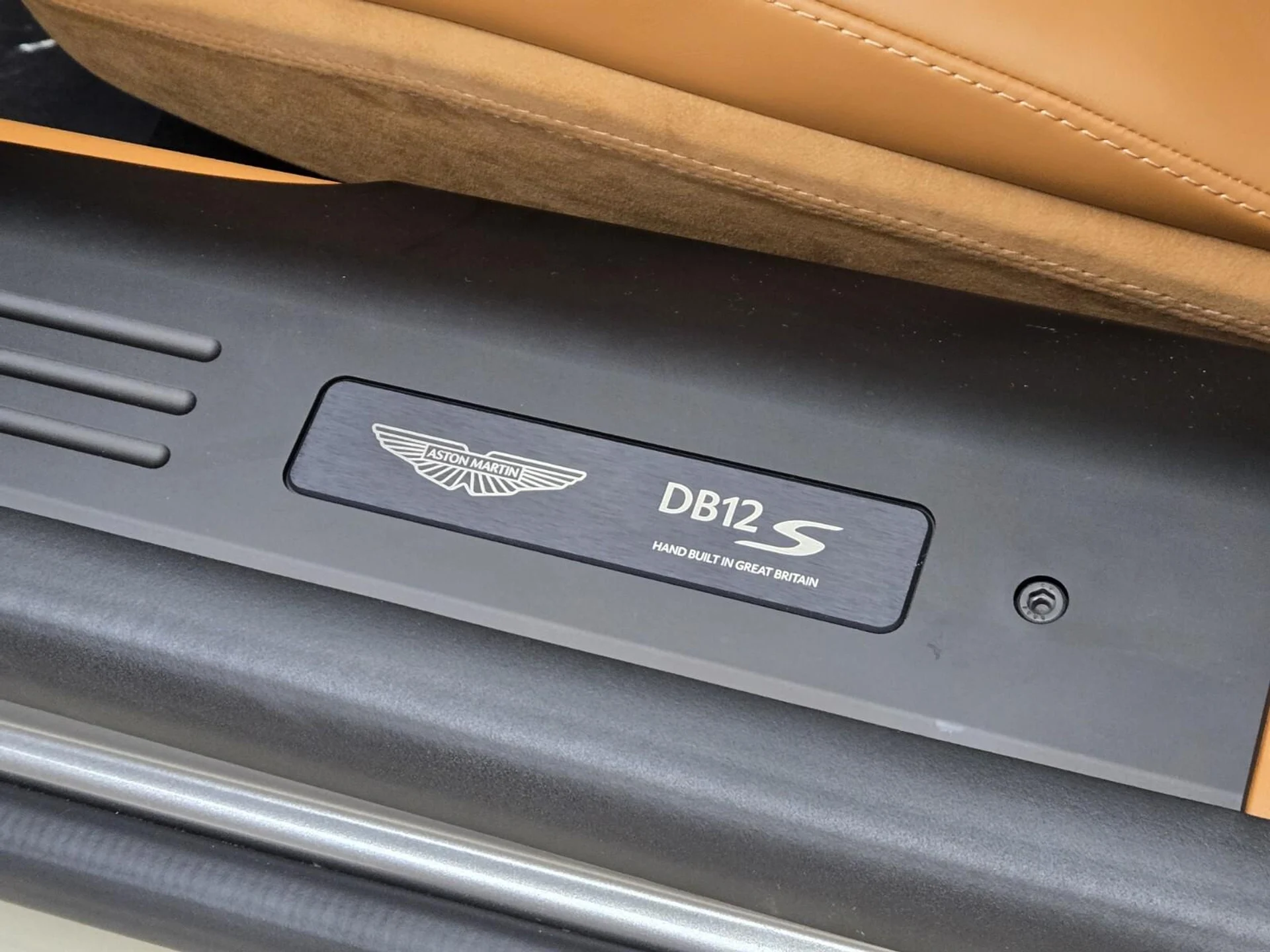 mph029_536156122_New_2026_Aston_Martin_DB_12_1787289725_513b2e5419